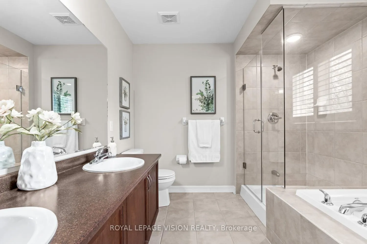 Photo 18 of 27 Ida Jane Grove, Whitchurch-Stouffville, Stouffville — HOMEH