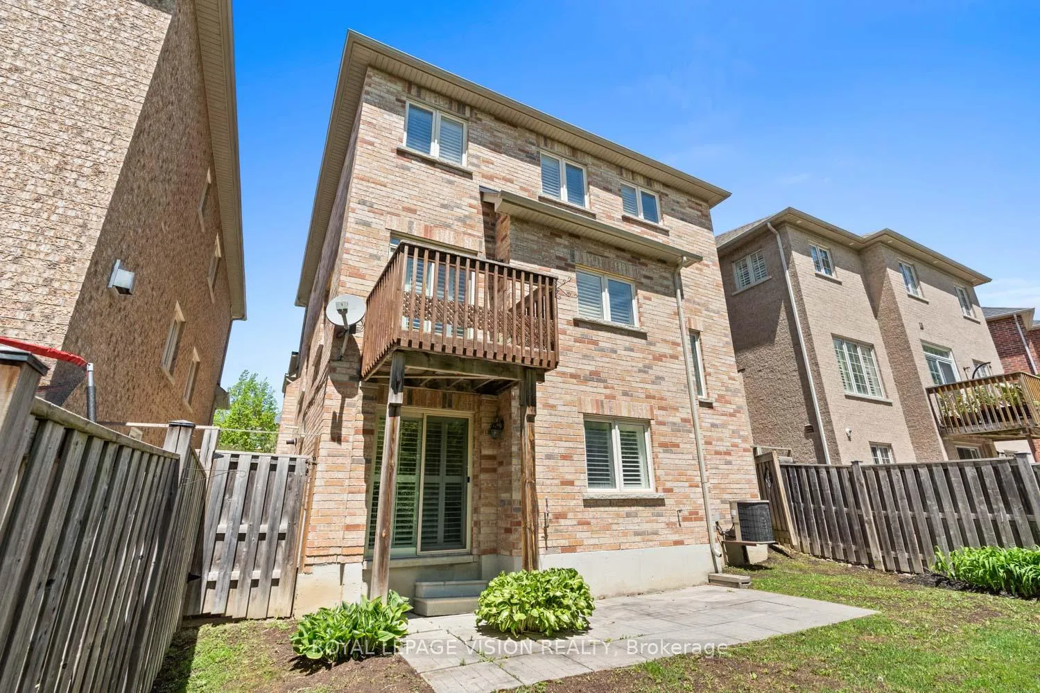 Photo 29 of 27 Ida Jane Grove, Whitchurch-Stouffville, Stouffville — HOMEH