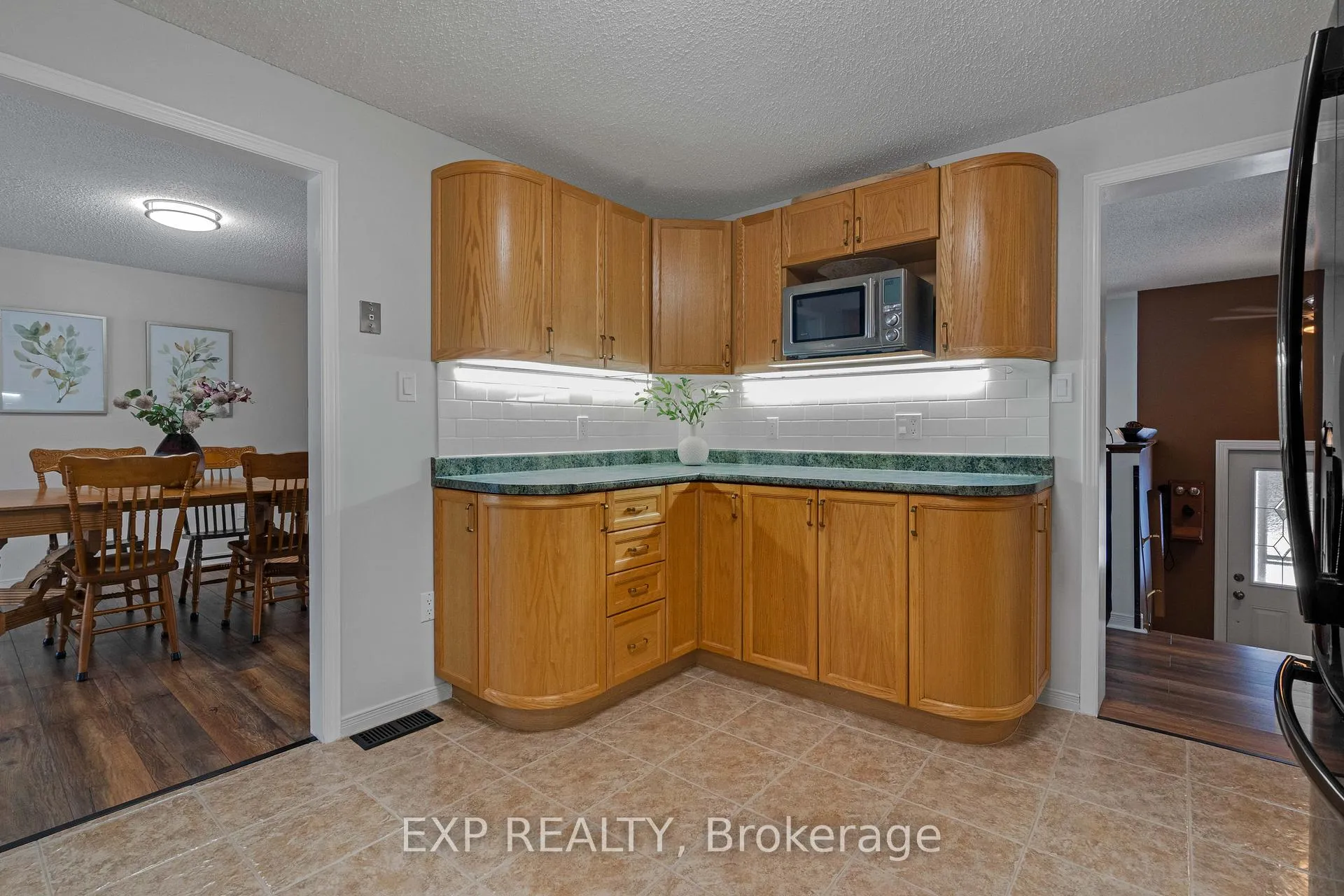 Photo 15 of 1719 Weslemkoon Lake Road, Limerick — HOMEH