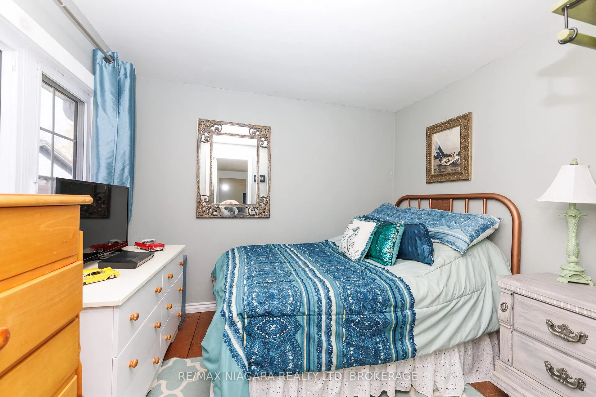 Photo 16 of 20 Mohawk Point Road, Haldimand, Dunnville — HOMEH