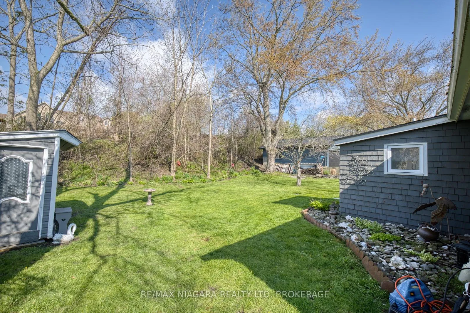 Photo 21 of 20 Mohawk Point Road, Haldimand, Dunnville — HOMEH