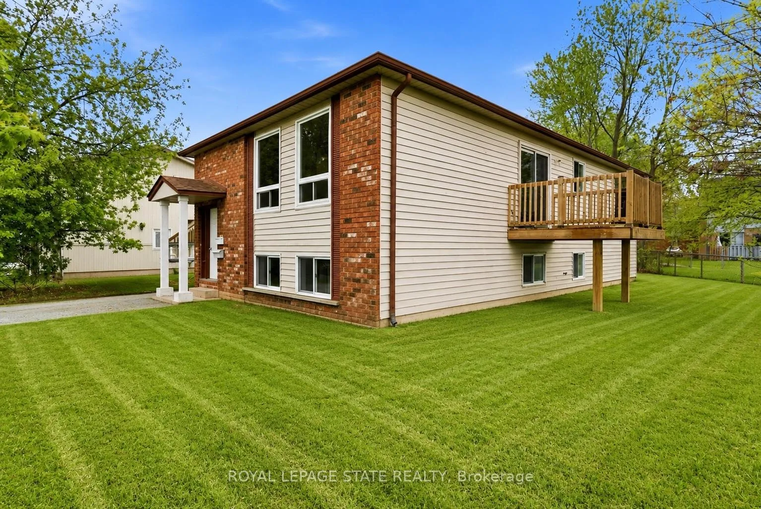 Photo 2 of Unit Main, 21 Kirk Street, St. Catharines, Western Hill — HOMEH