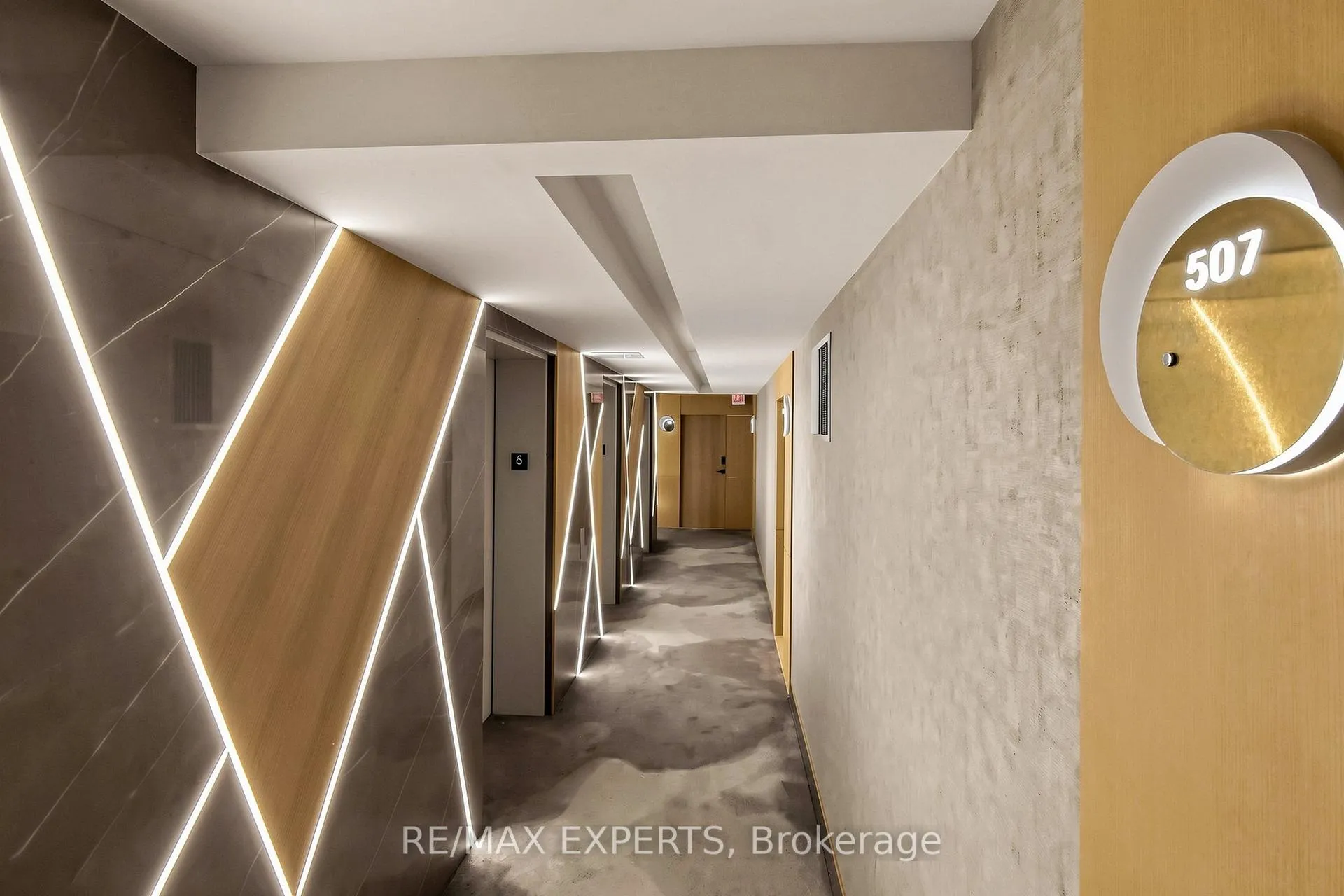 Photo 6 of Unit 507, 21 Carlton Street, Toronto, Church-Yonge Corridor — HOMEH