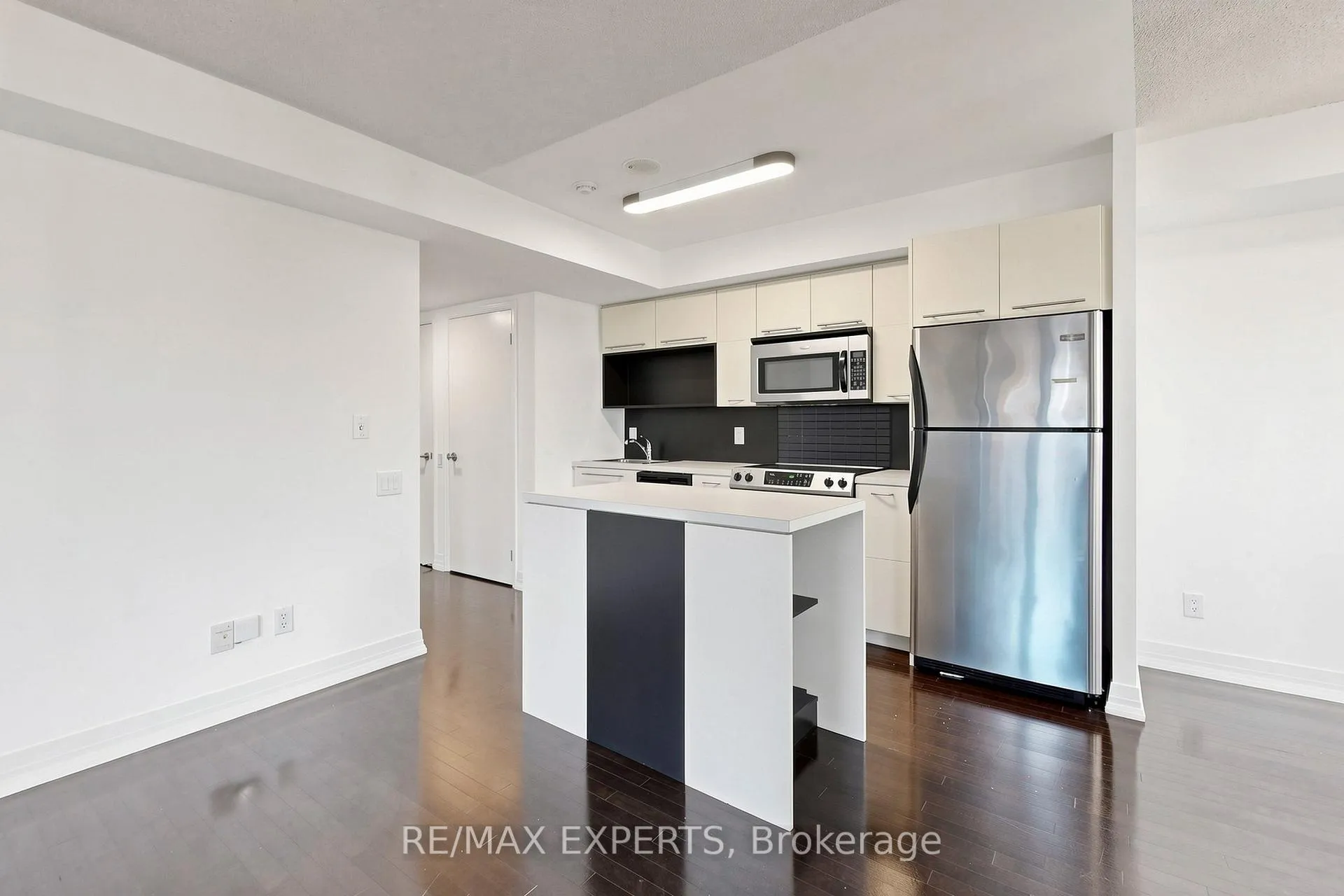 Photo 16 of Unit 507, 21 Carlton Street, Toronto, Church-Yonge Corridor — HOMEH