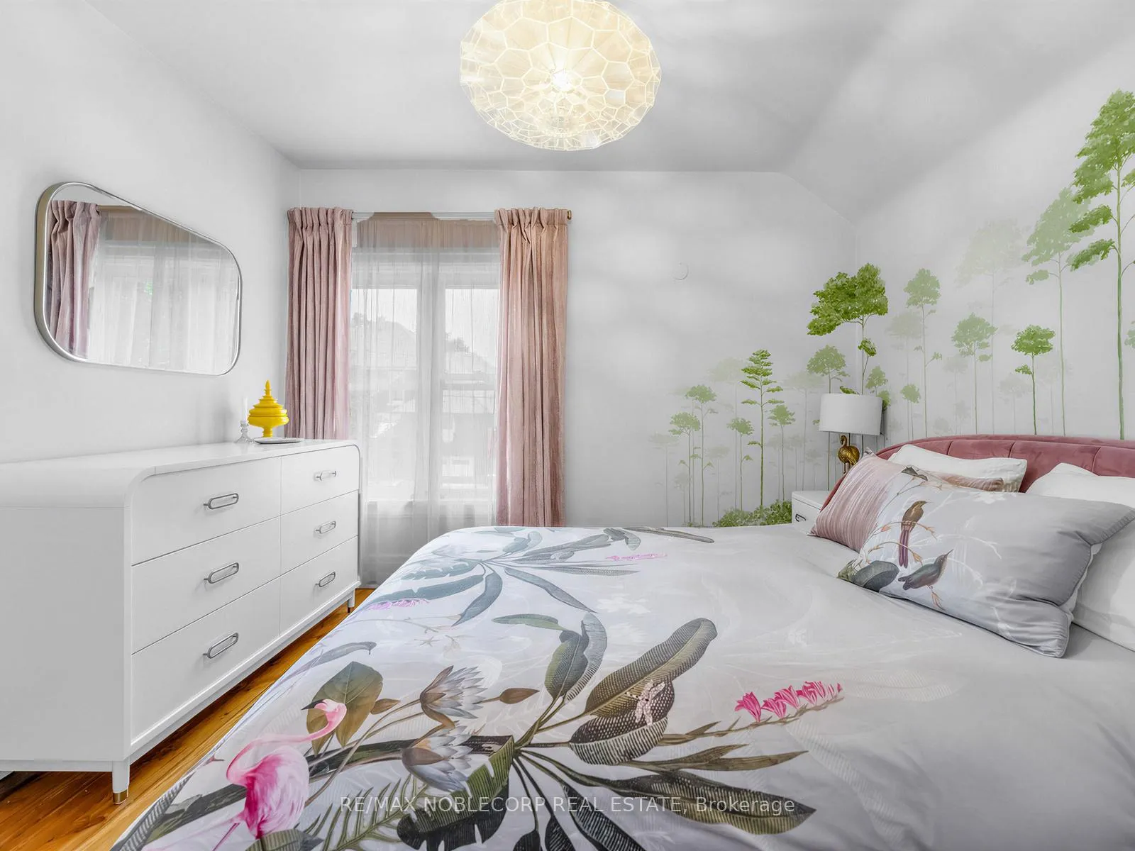 Photo 15 of 12 Bagot Street, Guelph, Junction/Onward Willow — HOMEH