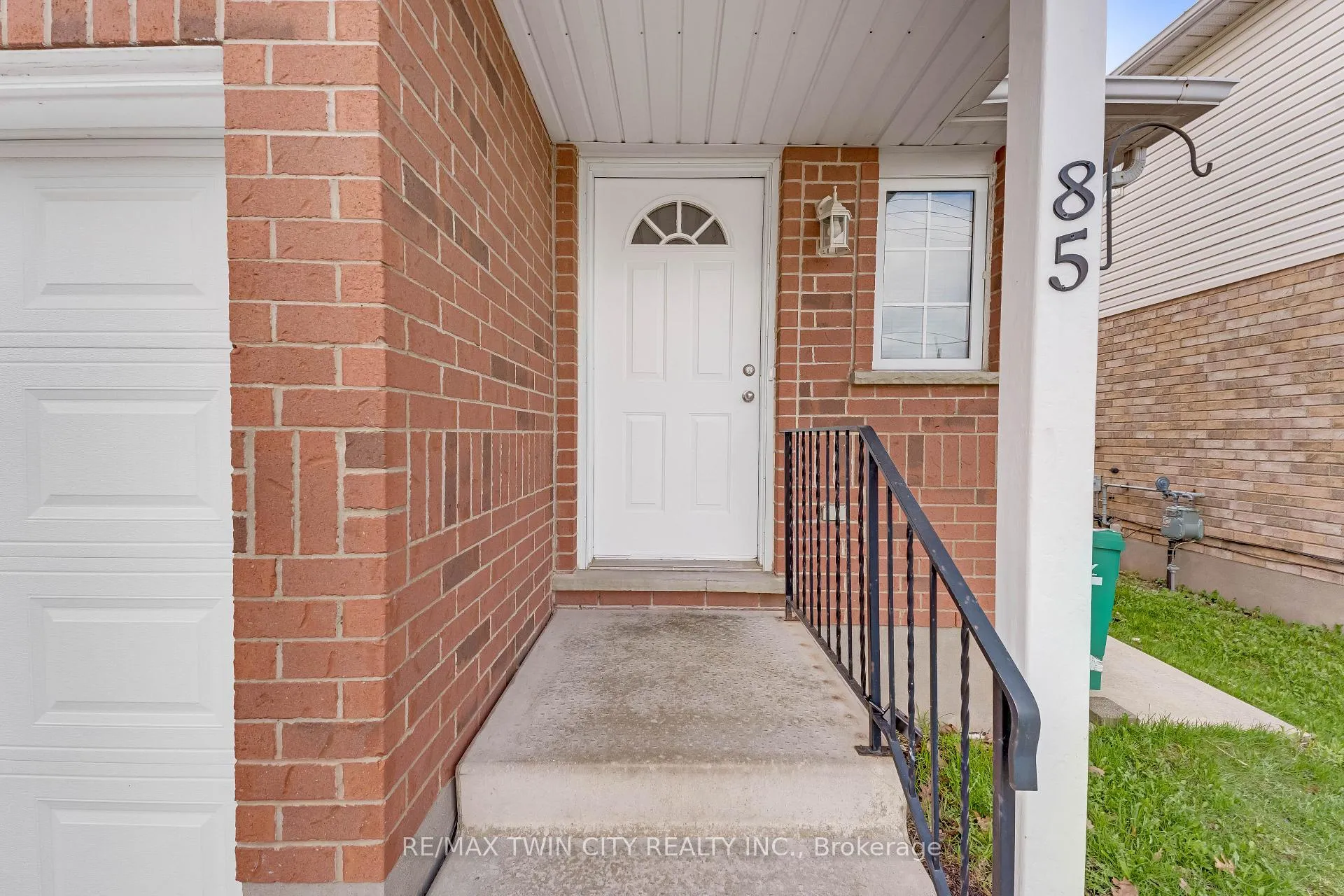 Photo 3 of 85 Activa Avenue, Kitchener — HOMEH