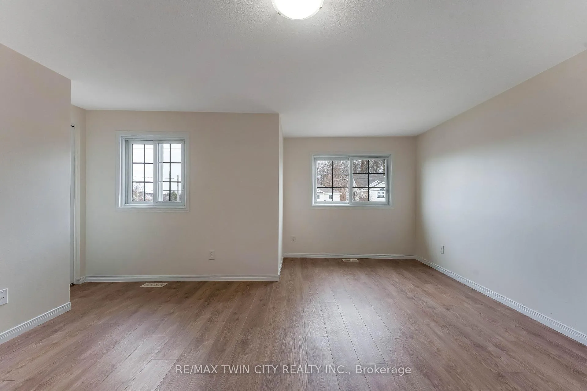 Photo 21 of 85 Activa Avenue, Kitchener — HOMEH
