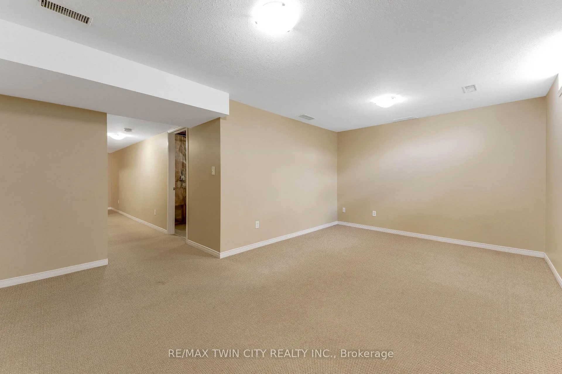 Photo 27 of 85 Activa Avenue, Kitchener — HOMEH