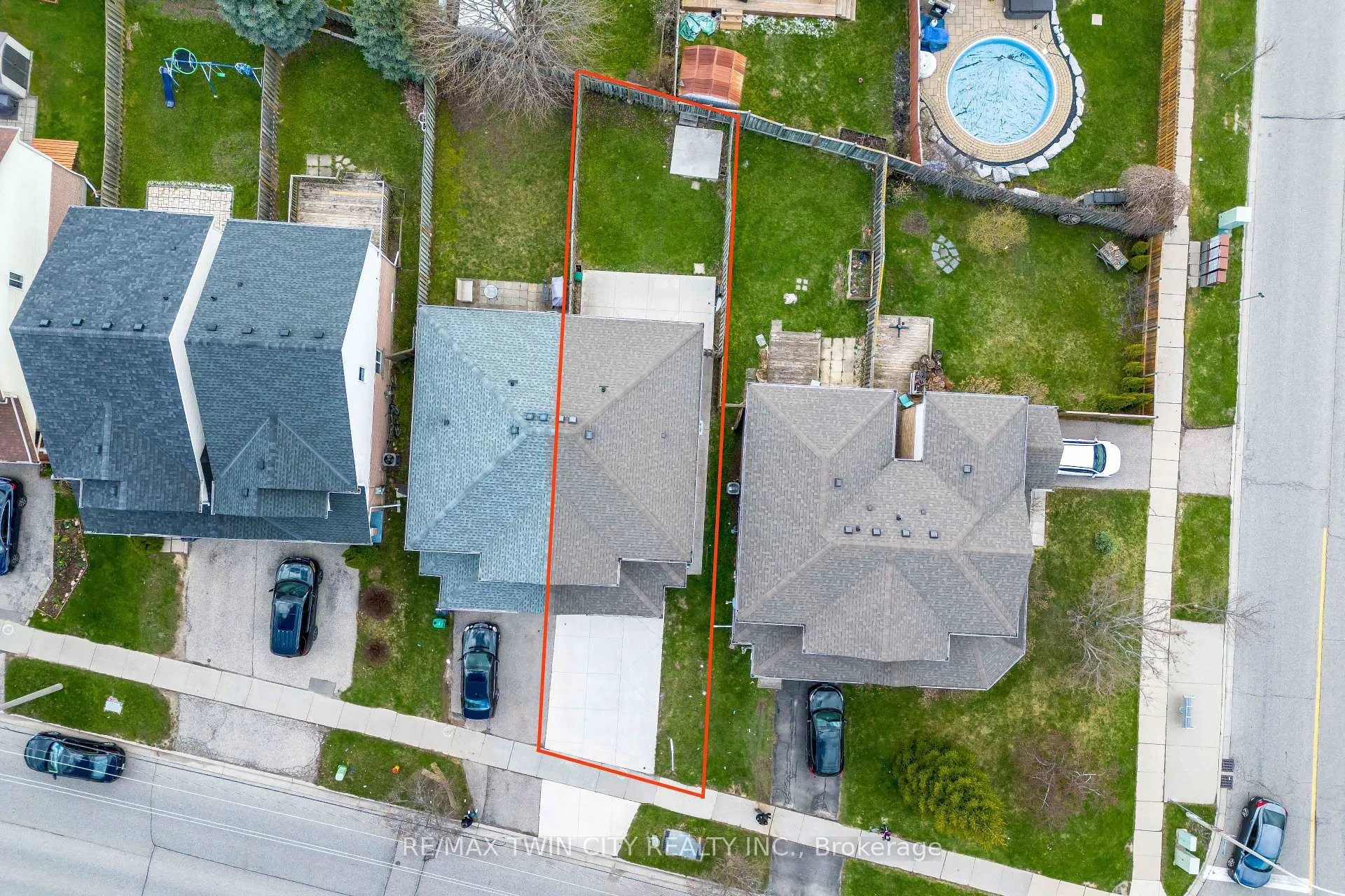 Photo 33 of 85 Activa Avenue, Kitchener — HOMEH