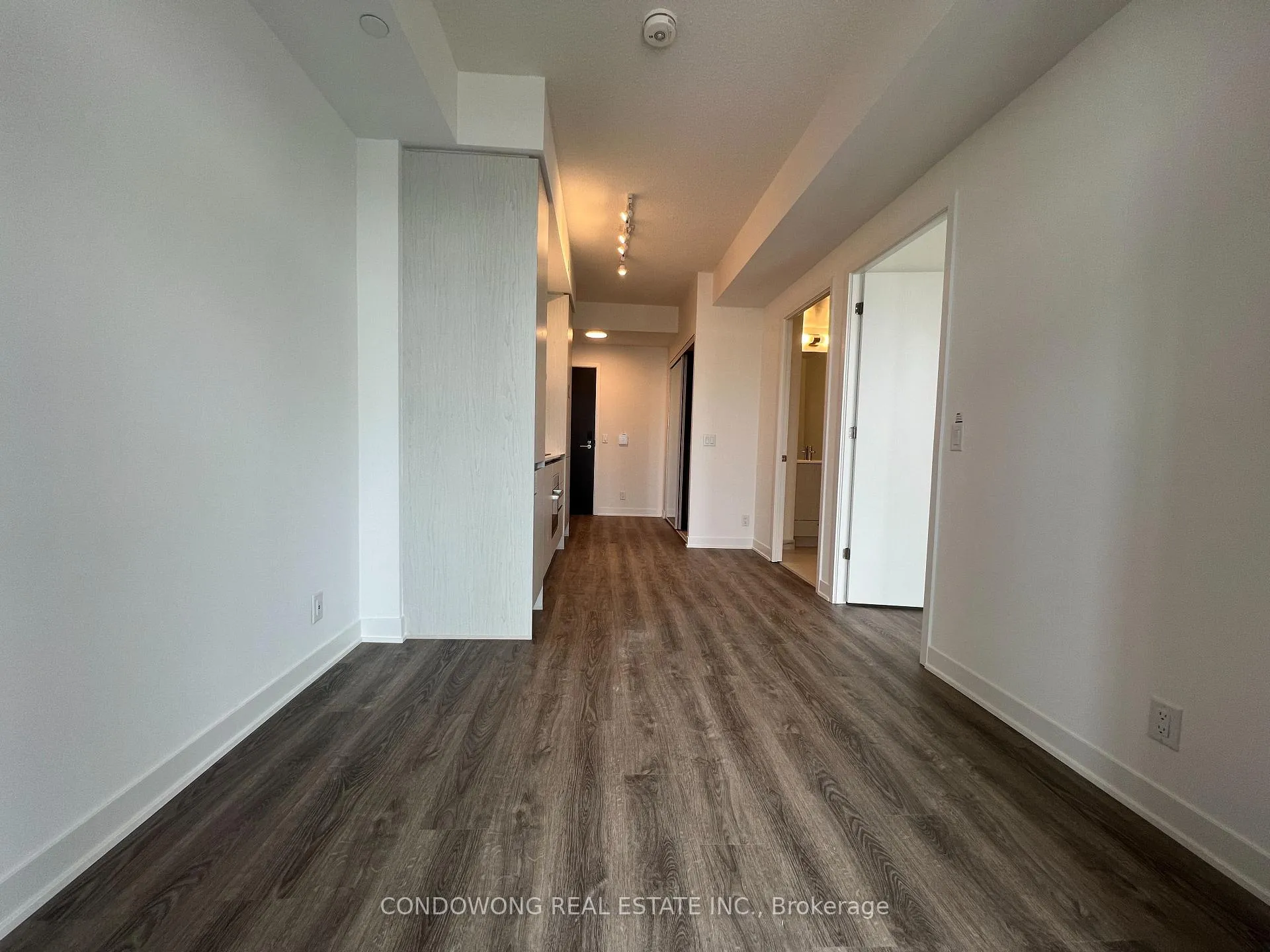 Photo 4 of Unit 3715, 180 Front Street E, Toronto, Moss Park — HOMEH