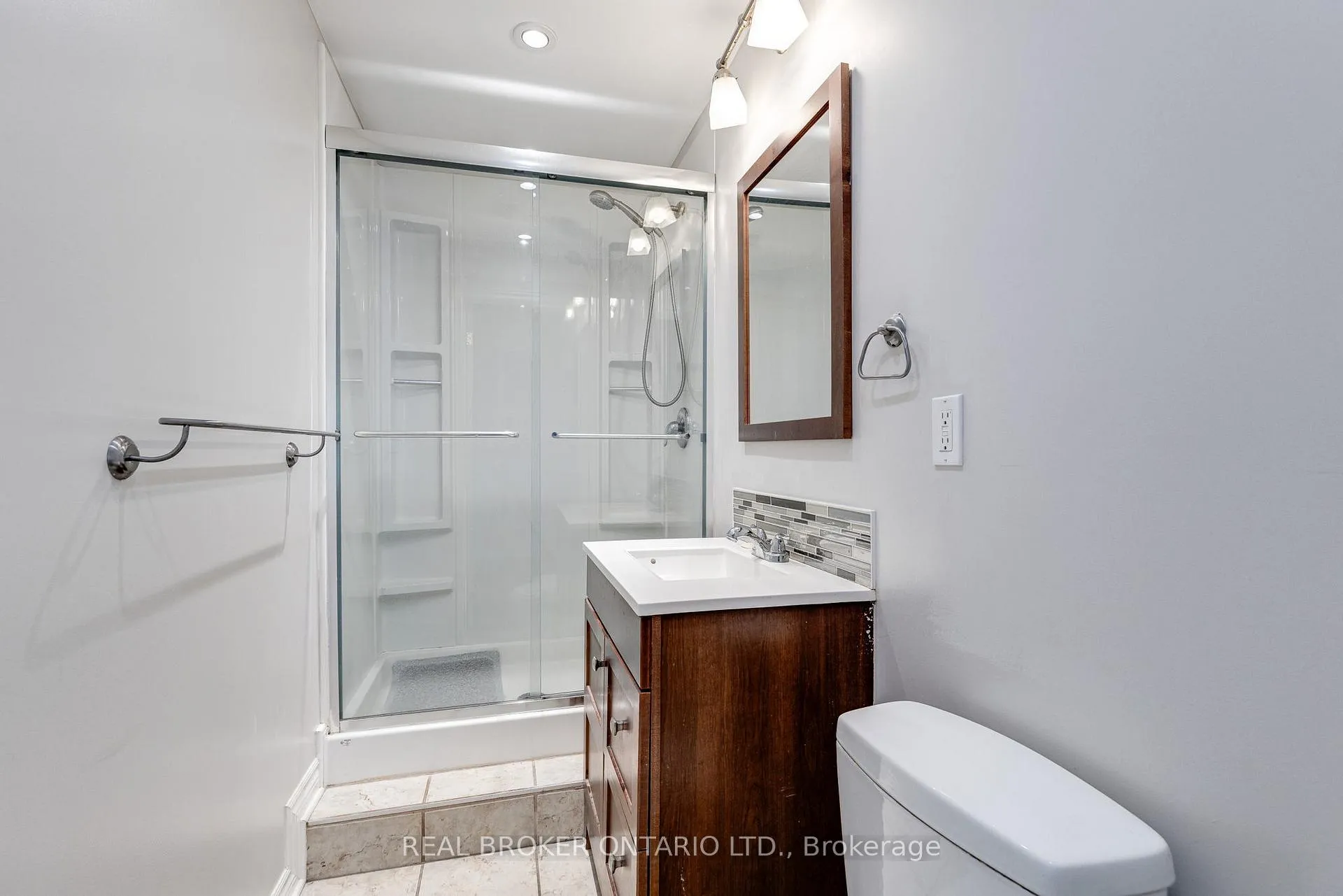 Photo 10 of Unit Main, 371 Jones Avenue, Toronto, Blake-Jones — HOMEH