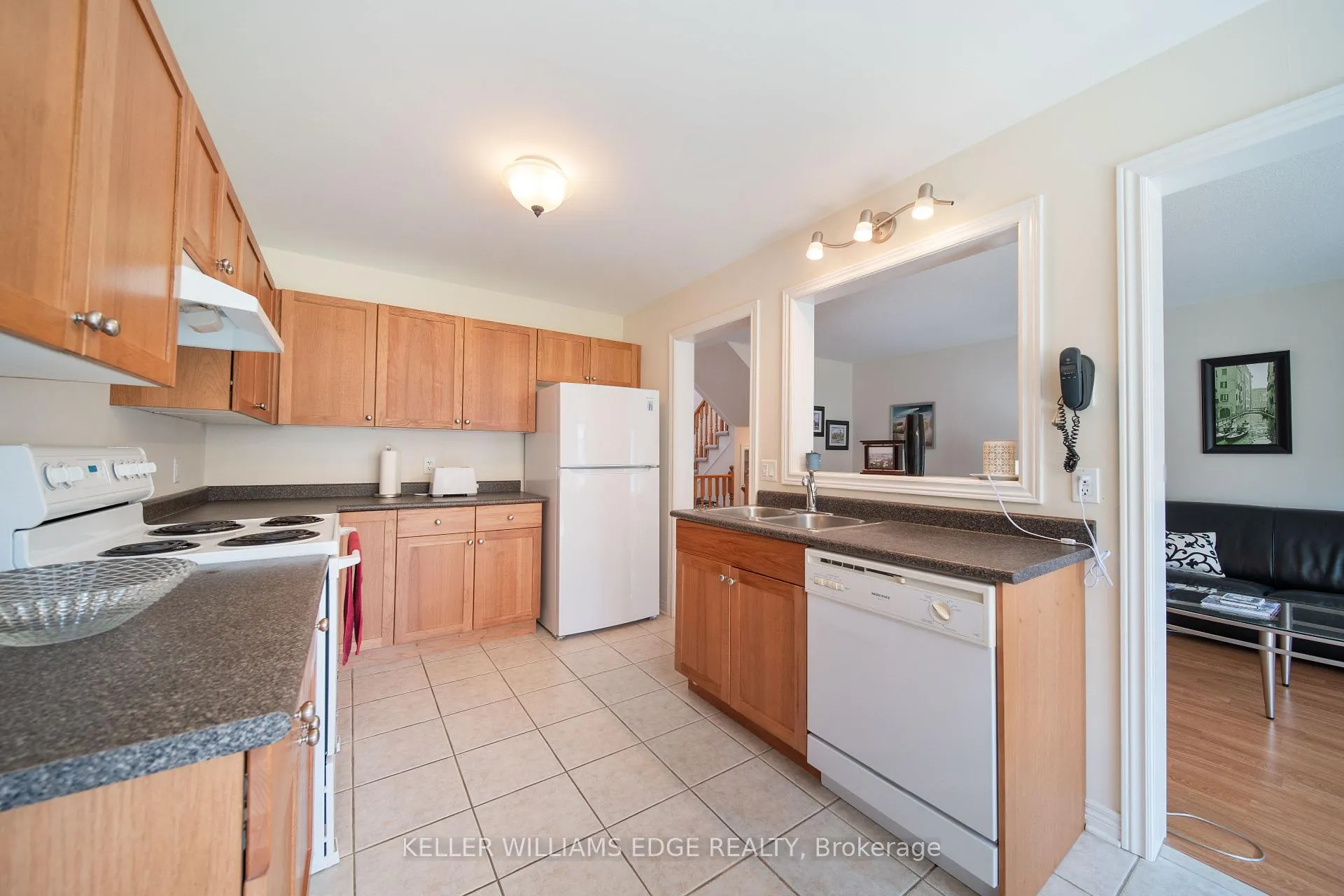 Photo 8 of 168 McBride Drive, St. Catharines, Rykert/Vansickle — HOMEH