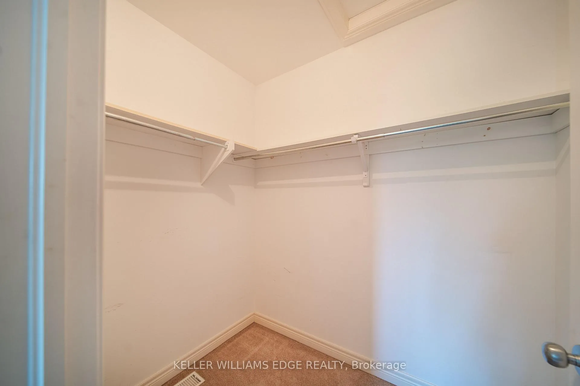 Photo 19 of 168 McBride Drive, St. Catharines, Rykert/Vansickle — HOMEH