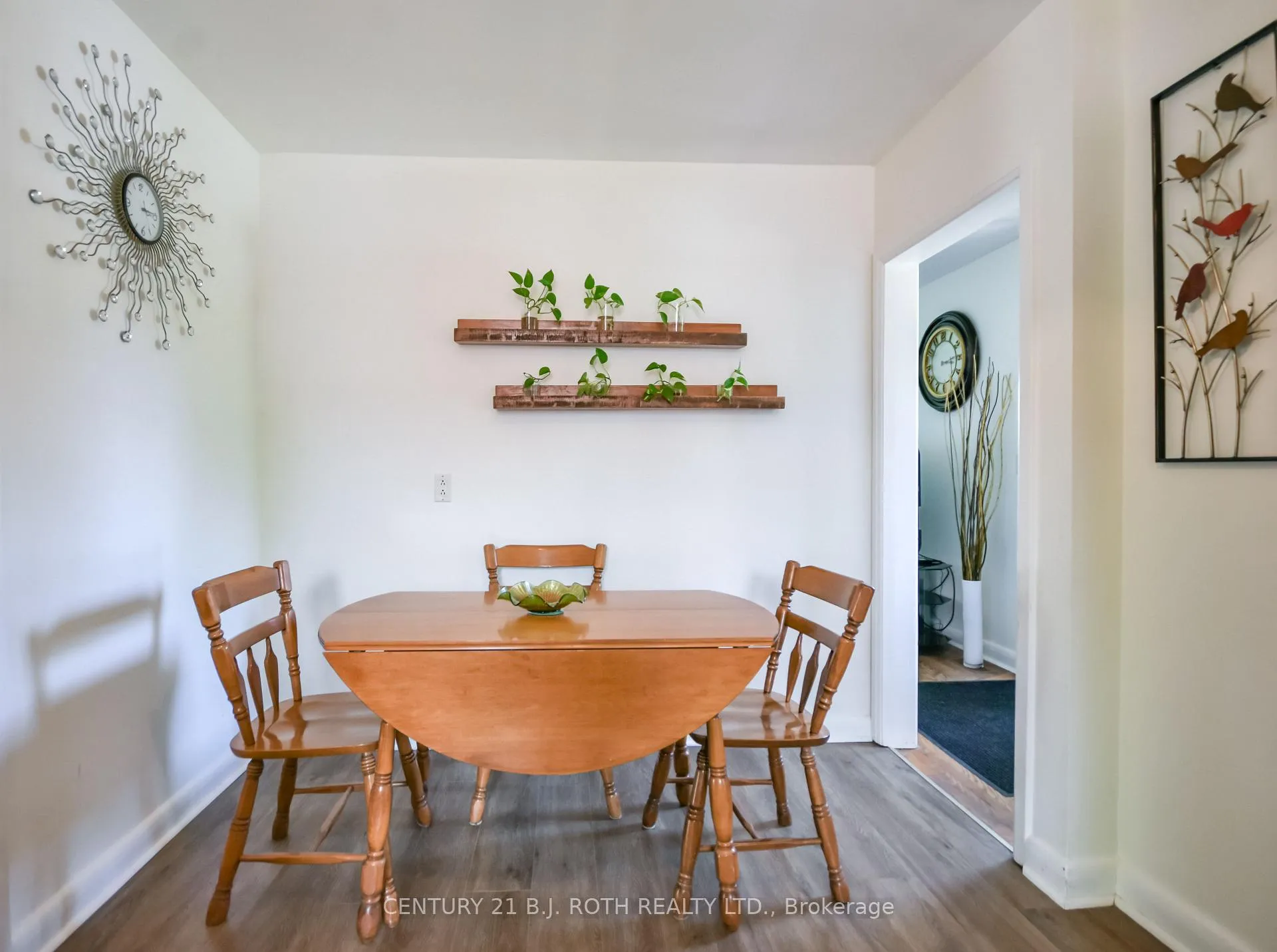 Photo 7 of 223 Wellington Street E, Barrie, Codrington — HOMEH