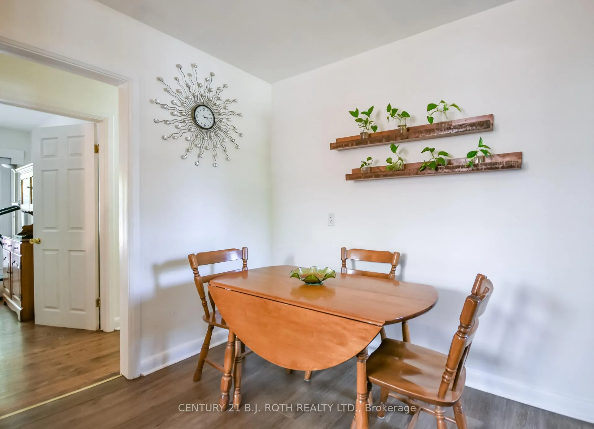 Photo 9 of 223 Wellington Street E, Barrie, Codrington — HOMEH