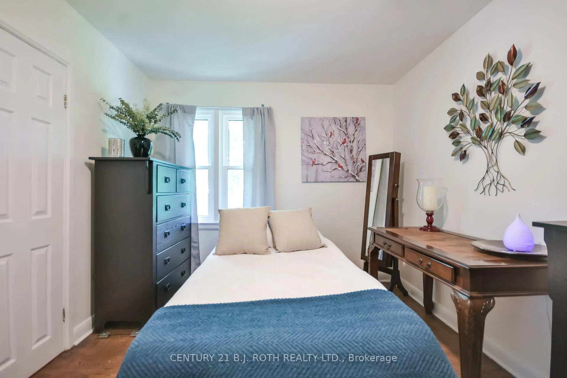 Photo 16 of 223 Wellington Street E, Barrie, Codrington — HOMEH