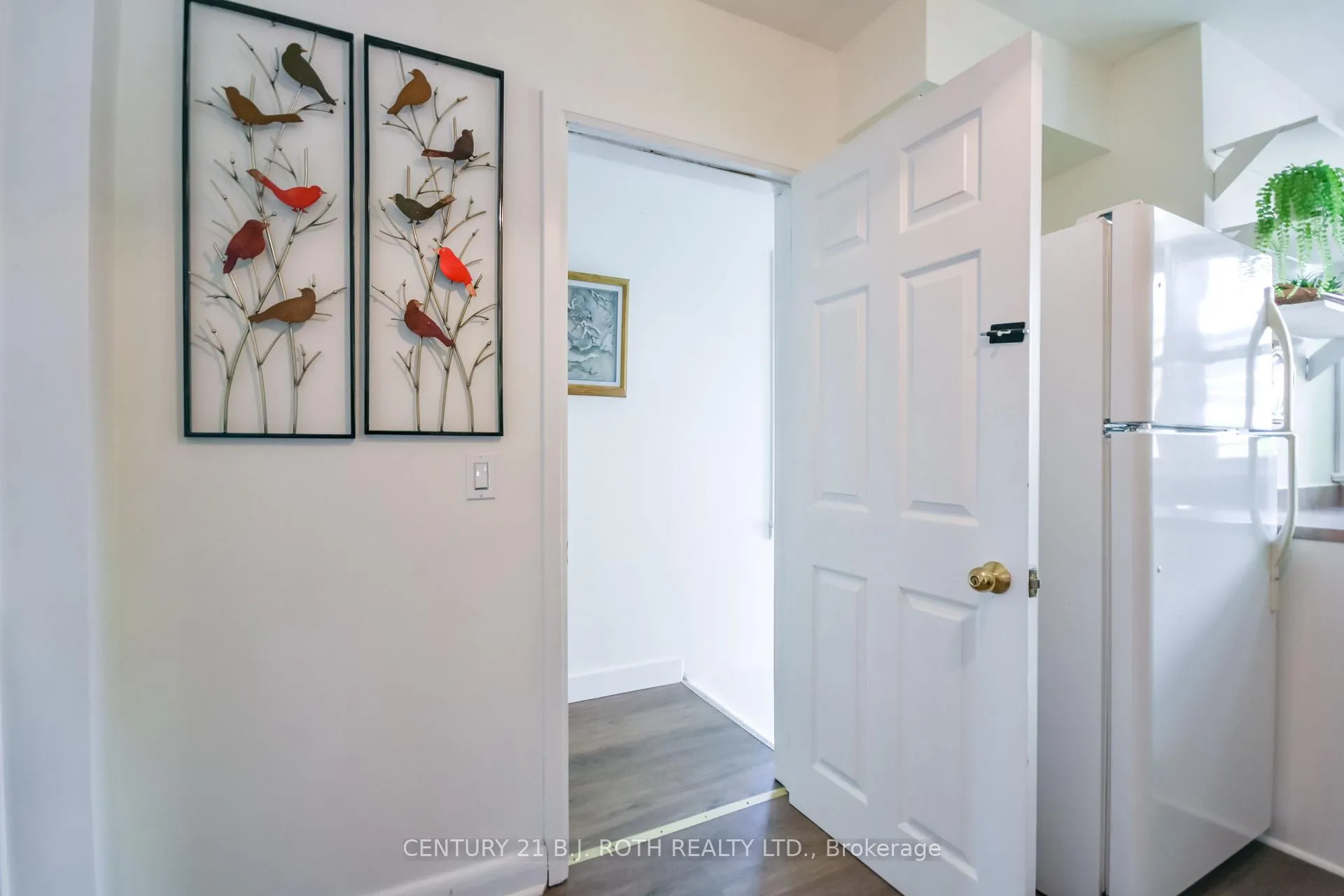 Photo 25 of 223 Wellington Street E, Barrie, Codrington — HOMEH