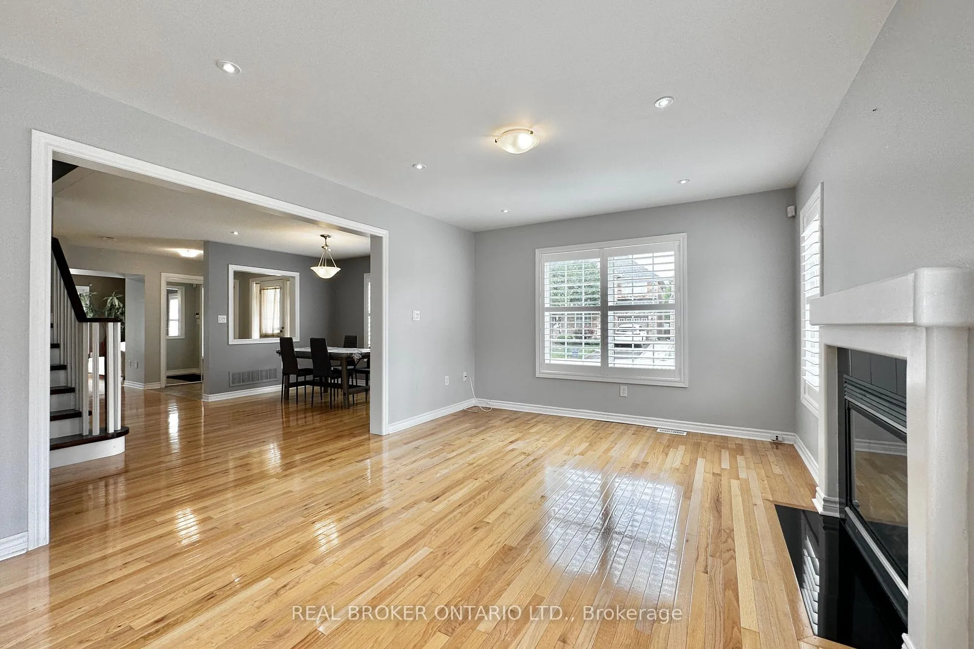 Photo 10 of 1 Armando Drive, Markham, Wismer — HOMEH