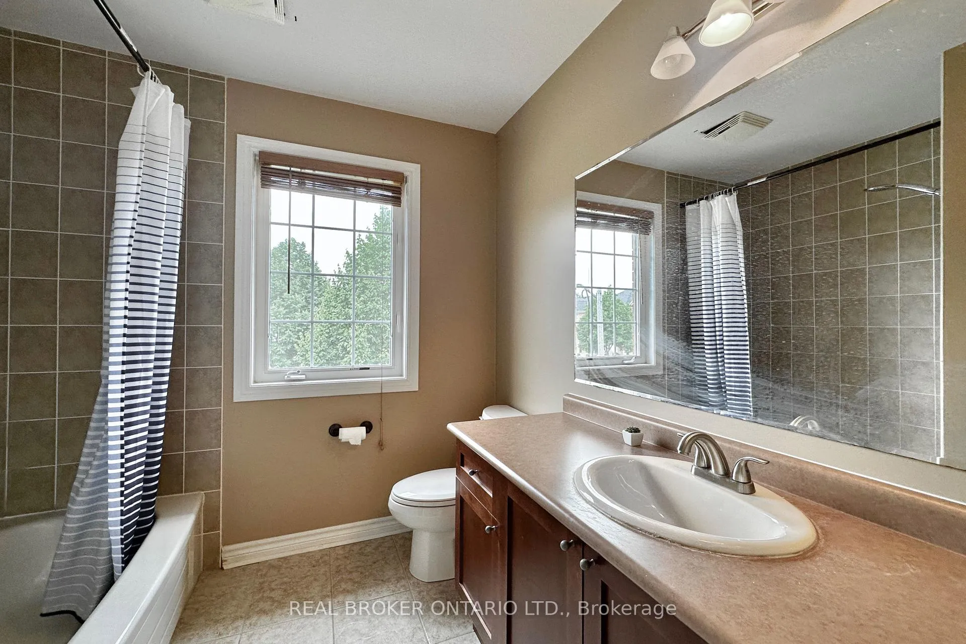 Photo 31 of 1 Armando Drive, Markham, Wismer — HOMEH