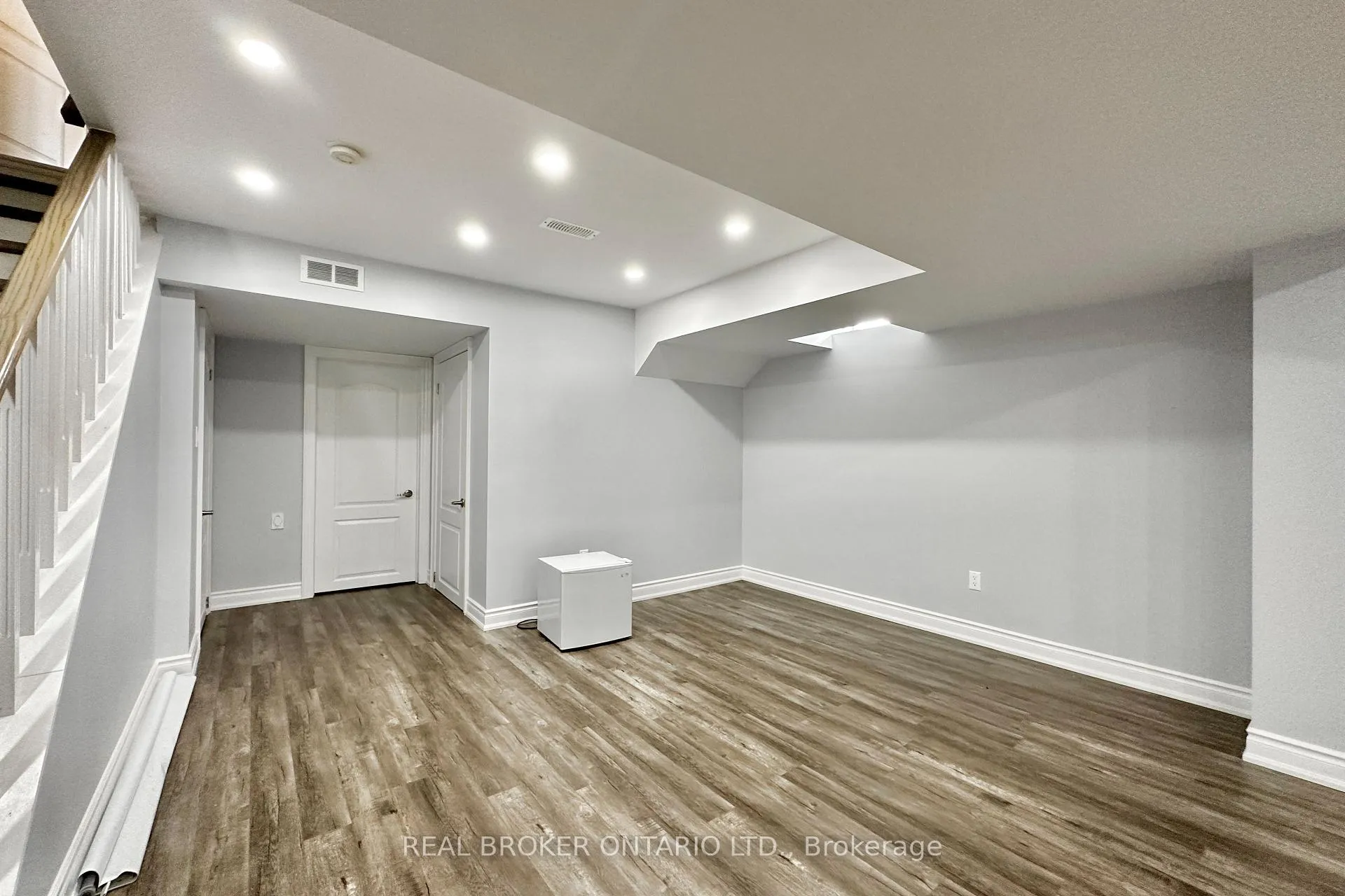 Photo 34 of 1 Armando Drive, Markham, Wismer — HOMEH