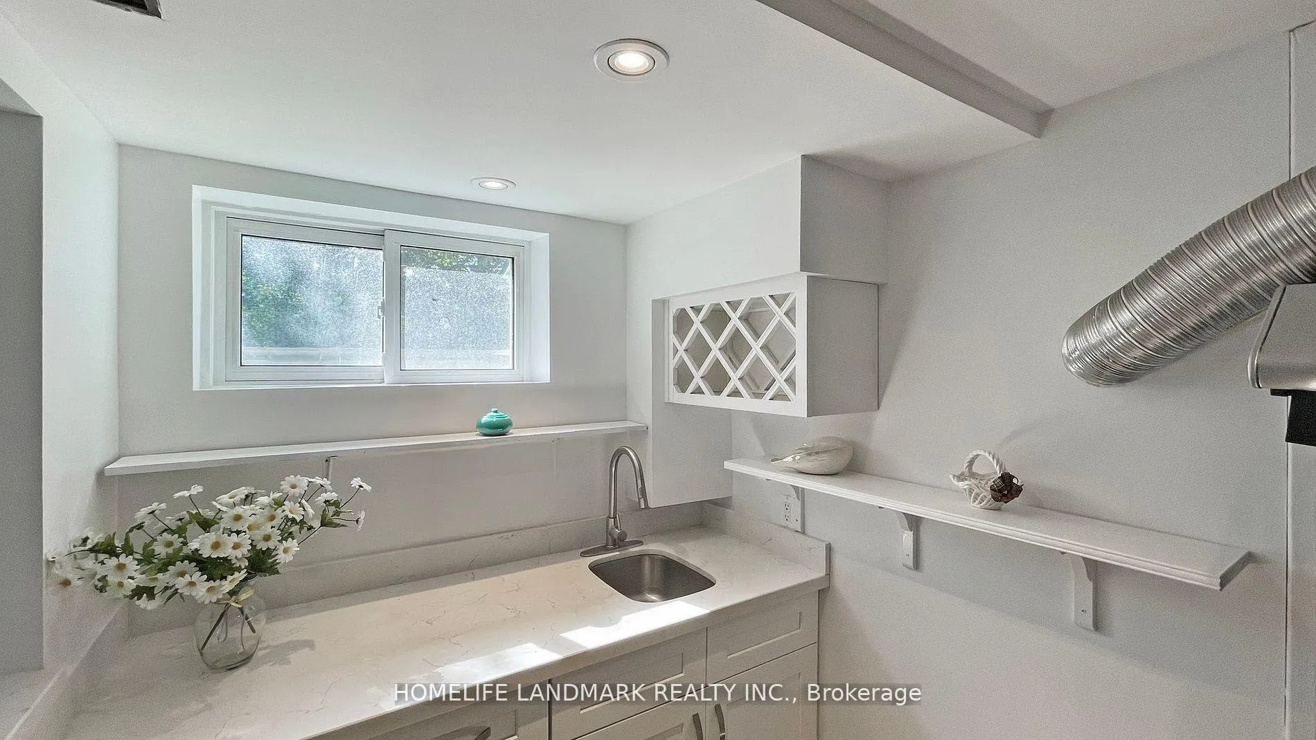 Photo 14 of Unit Basement, 11 Uplands Avenue, Vaughan, Uplands — HOMEH