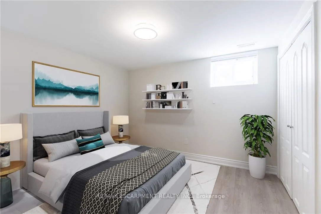 Photo 3 of Unit 2, 196 Upper Paradise Road, Hamilton, Westcliffe — HOMEH
