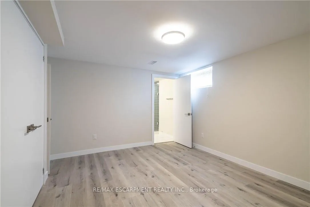 Photo 13 of Unit 2, 196 Upper Paradise Road, Hamilton, Westcliffe — HOMEH