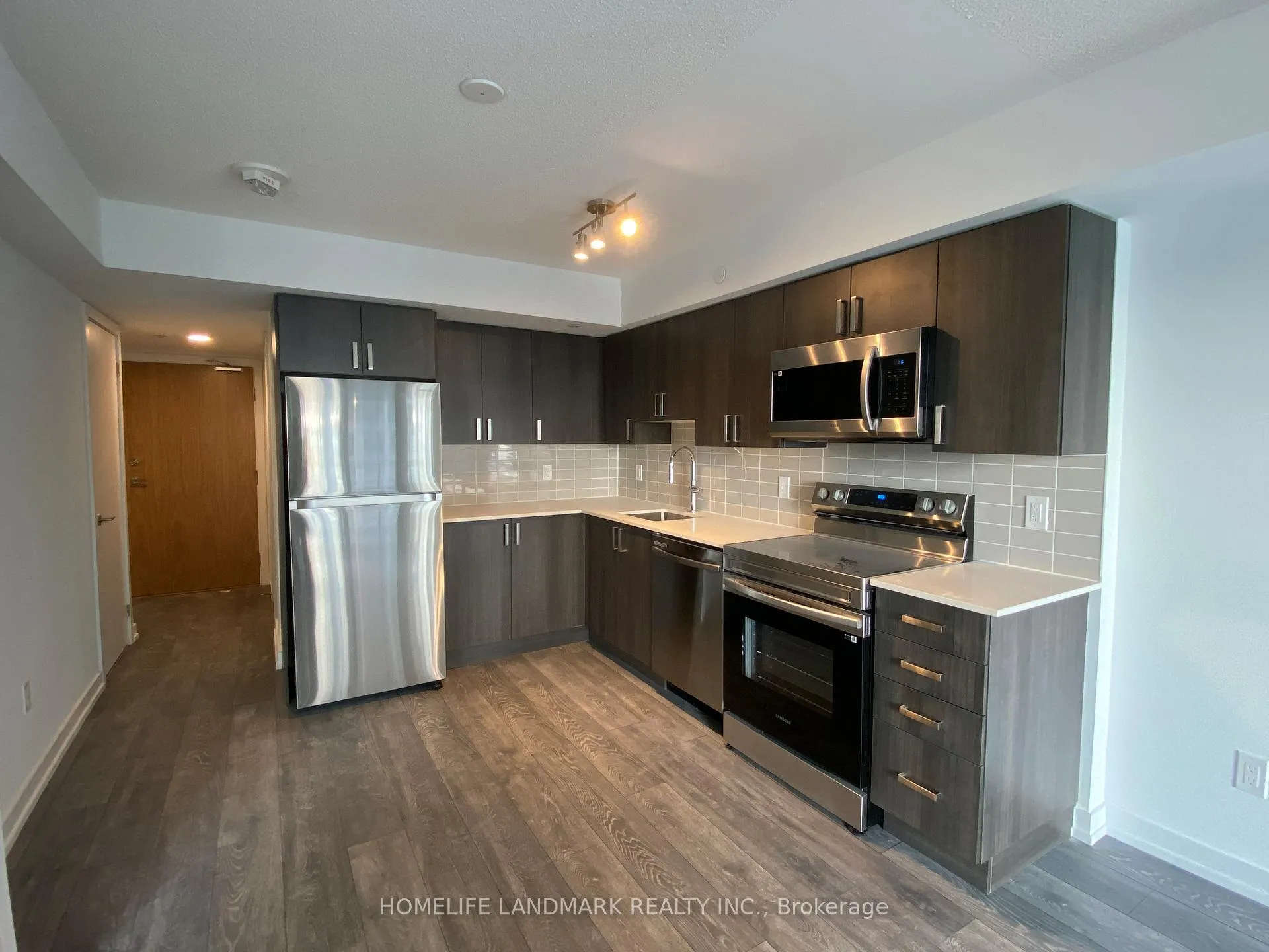 Photo 15 of Unit 1807, 1455 Celebration Drive, Pickering, Bay Ridges — HOMEH