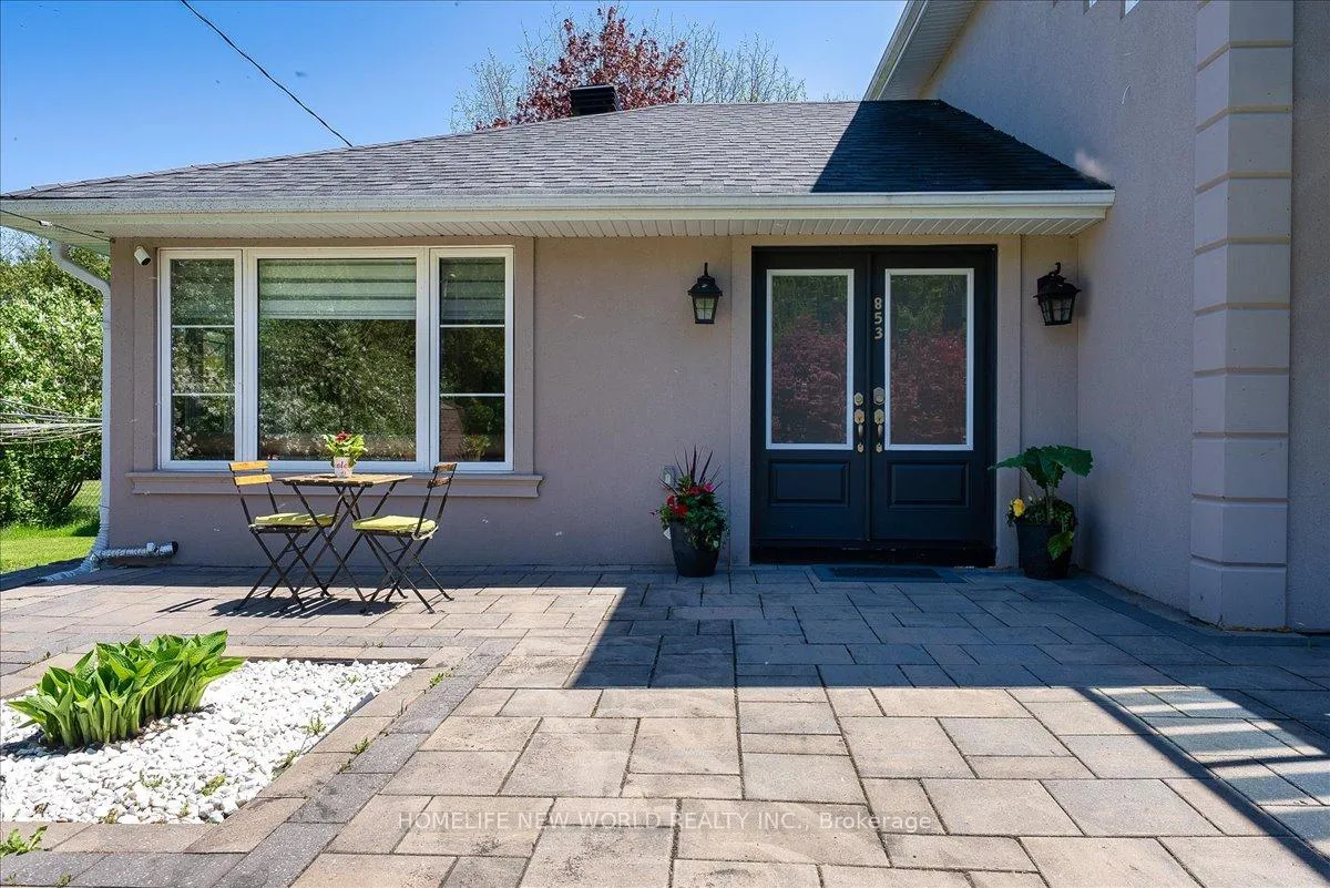 Photo 4 of 853 Fairbank Avenue, Georgina, Historic Lakeshore Communities — HOMEH