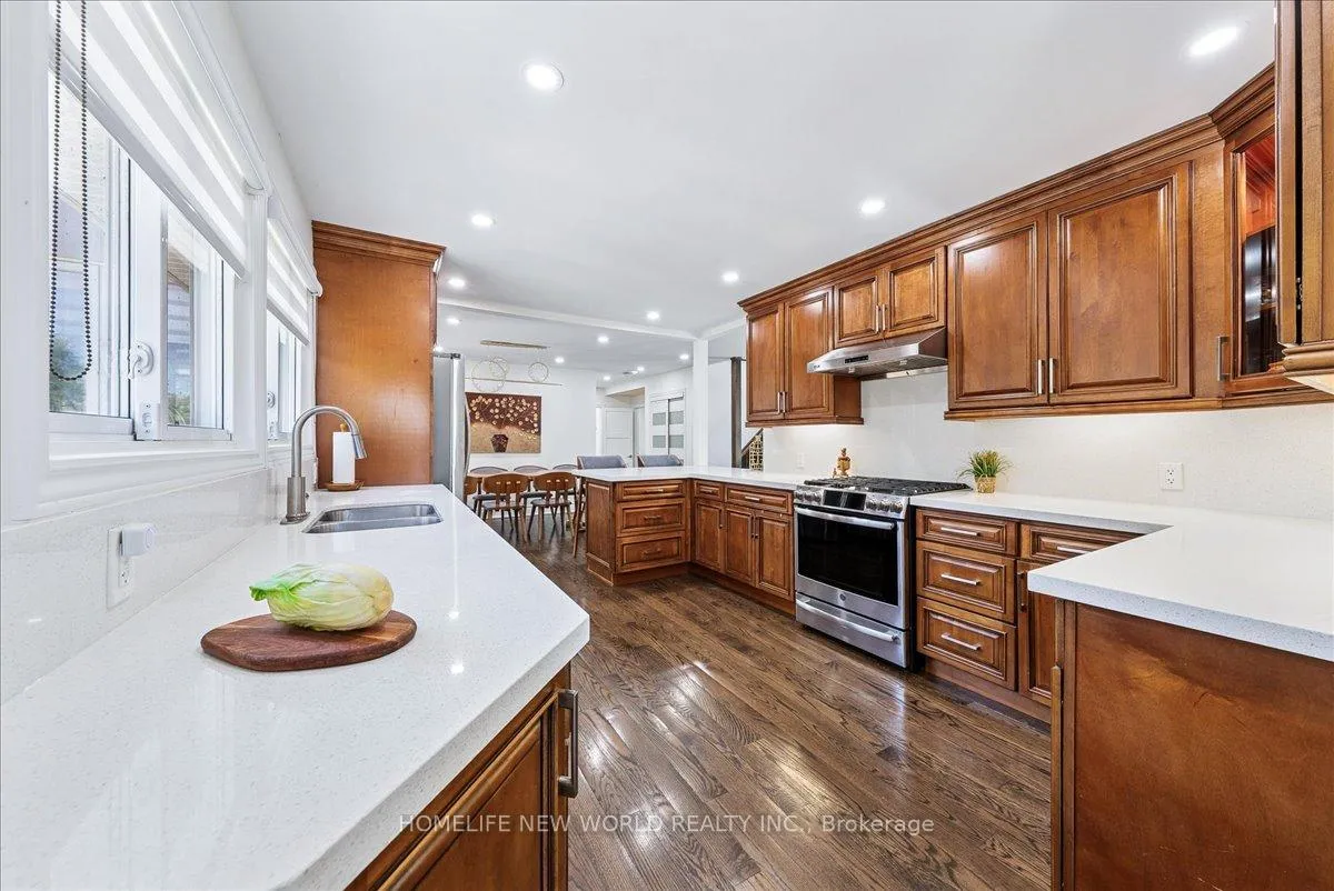 Photo 9 of 853 Fairbank Avenue, Georgina, Historic Lakeshore Communities — HOMEH