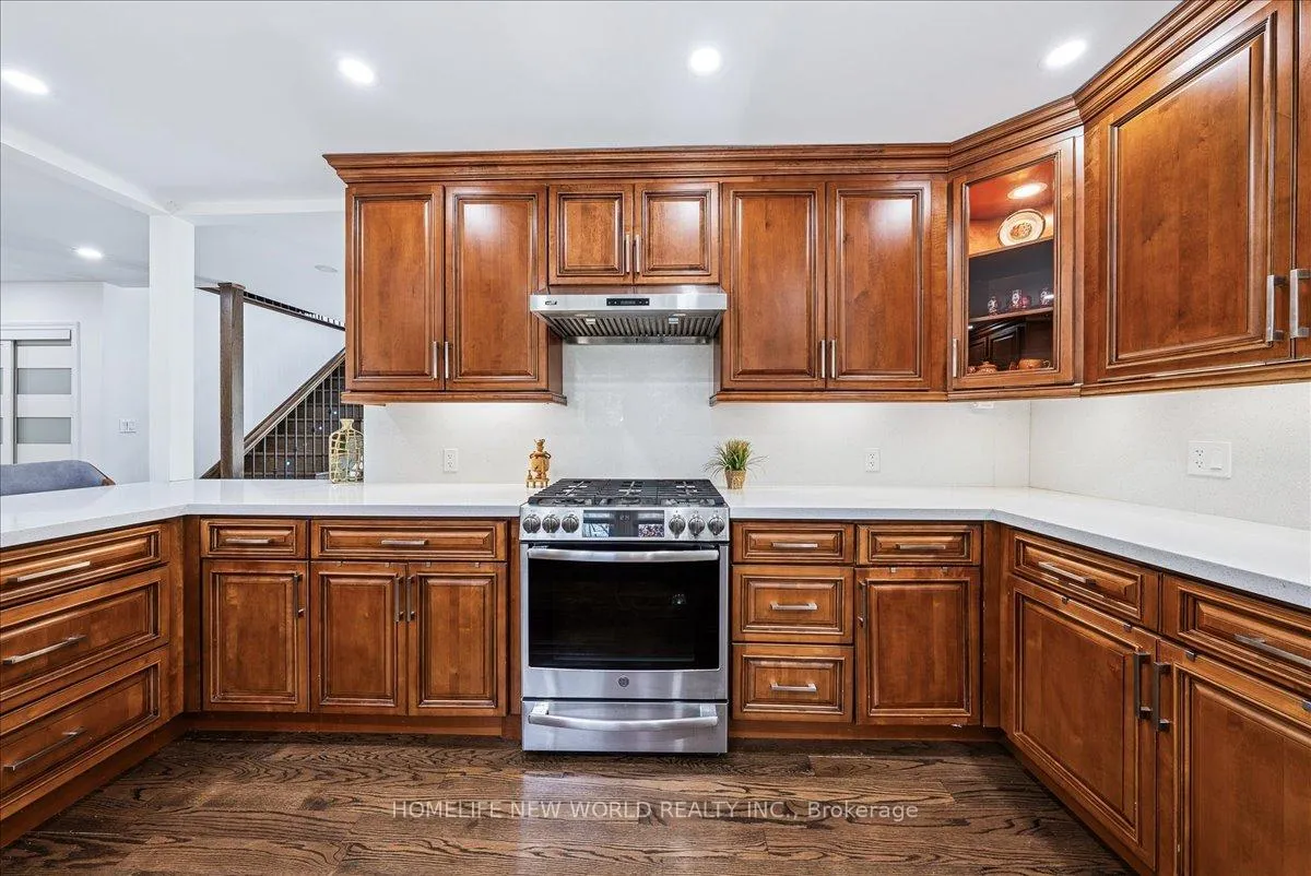 Photo 17 of 853 Fairbank Avenue, Georgina, Historic Lakeshore Communities — HOMEH