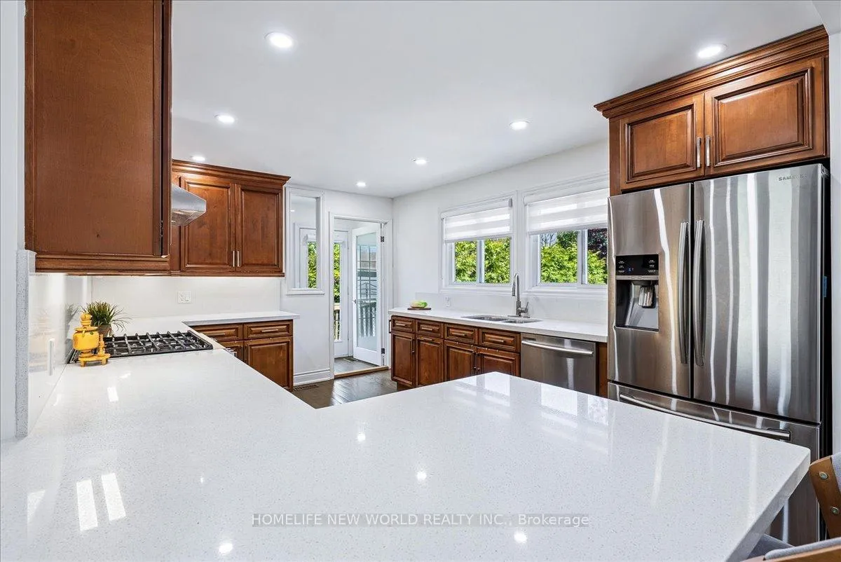 Photo 18 of 853 Fairbank Avenue, Georgina, Historic Lakeshore Communities — HOMEH
