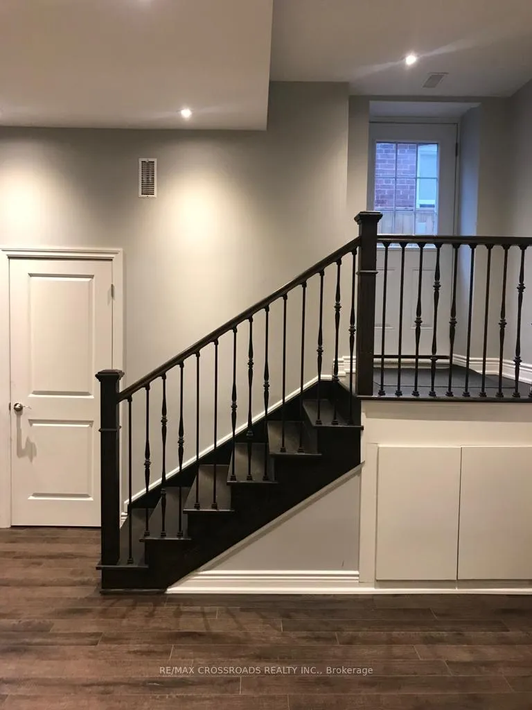 Front of Unit (Bsmnt), 3 Honey Drive