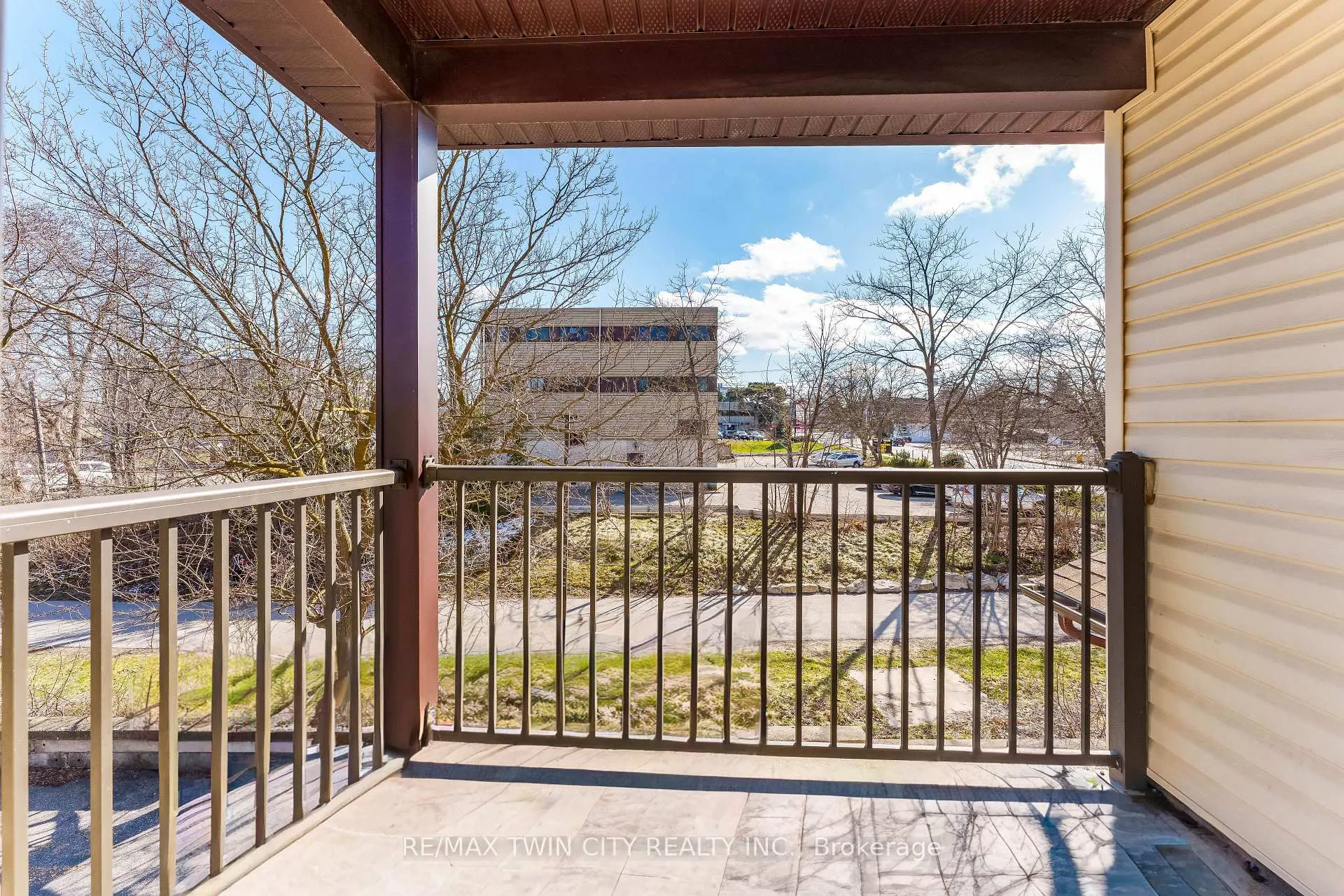 Photo 23 of Unit upper, 561 Queen Street S, Kitchener, Mill Courtland Woodside Park — HOMEH