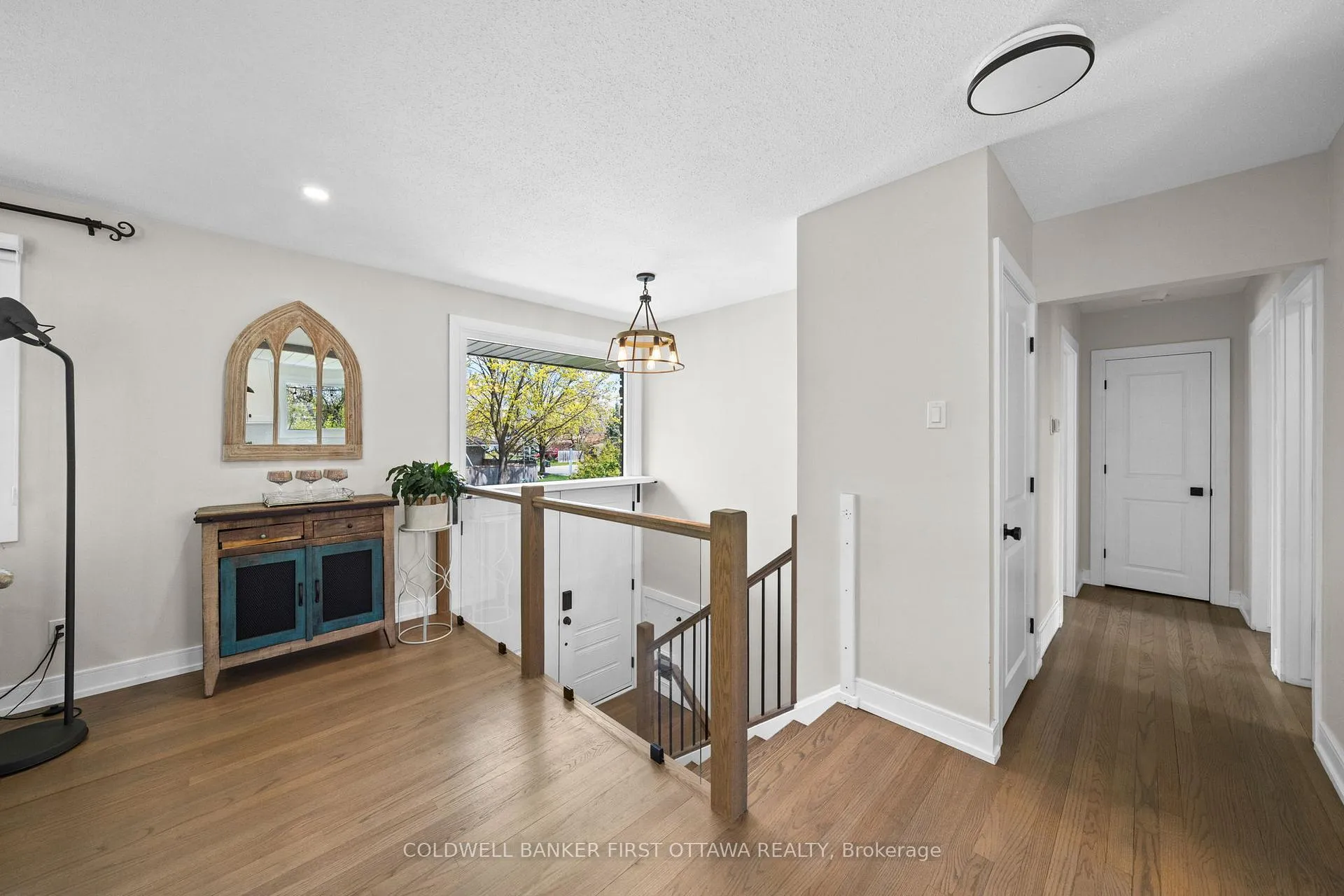 Photo 3 of 740 Garner Avenue, Ottawa, Mooneys Bay/Riverside Park — HOMEH