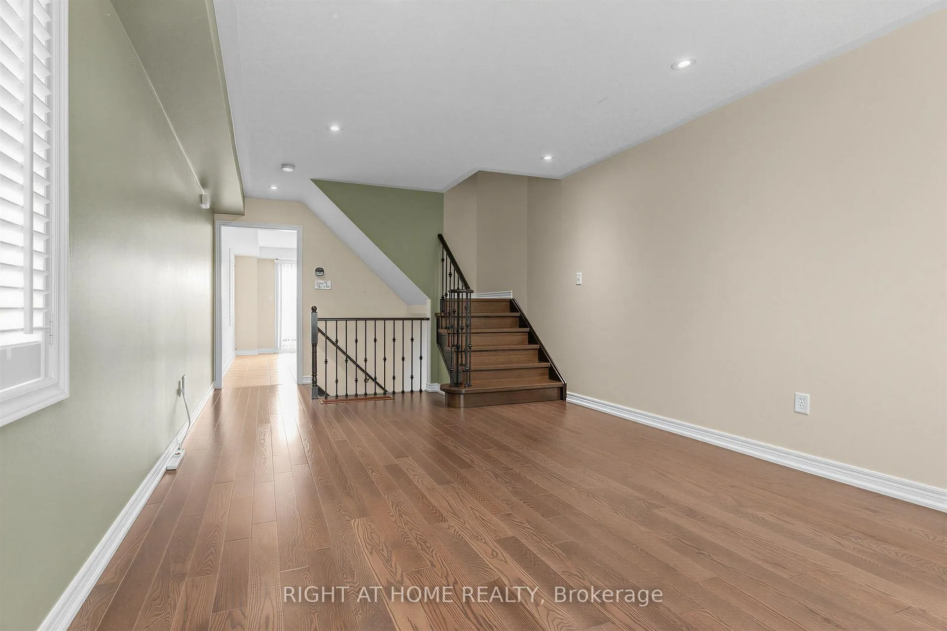 Photo 8 of 2628 Bur Oak Avenue, Markham, Cornell — HOMEH