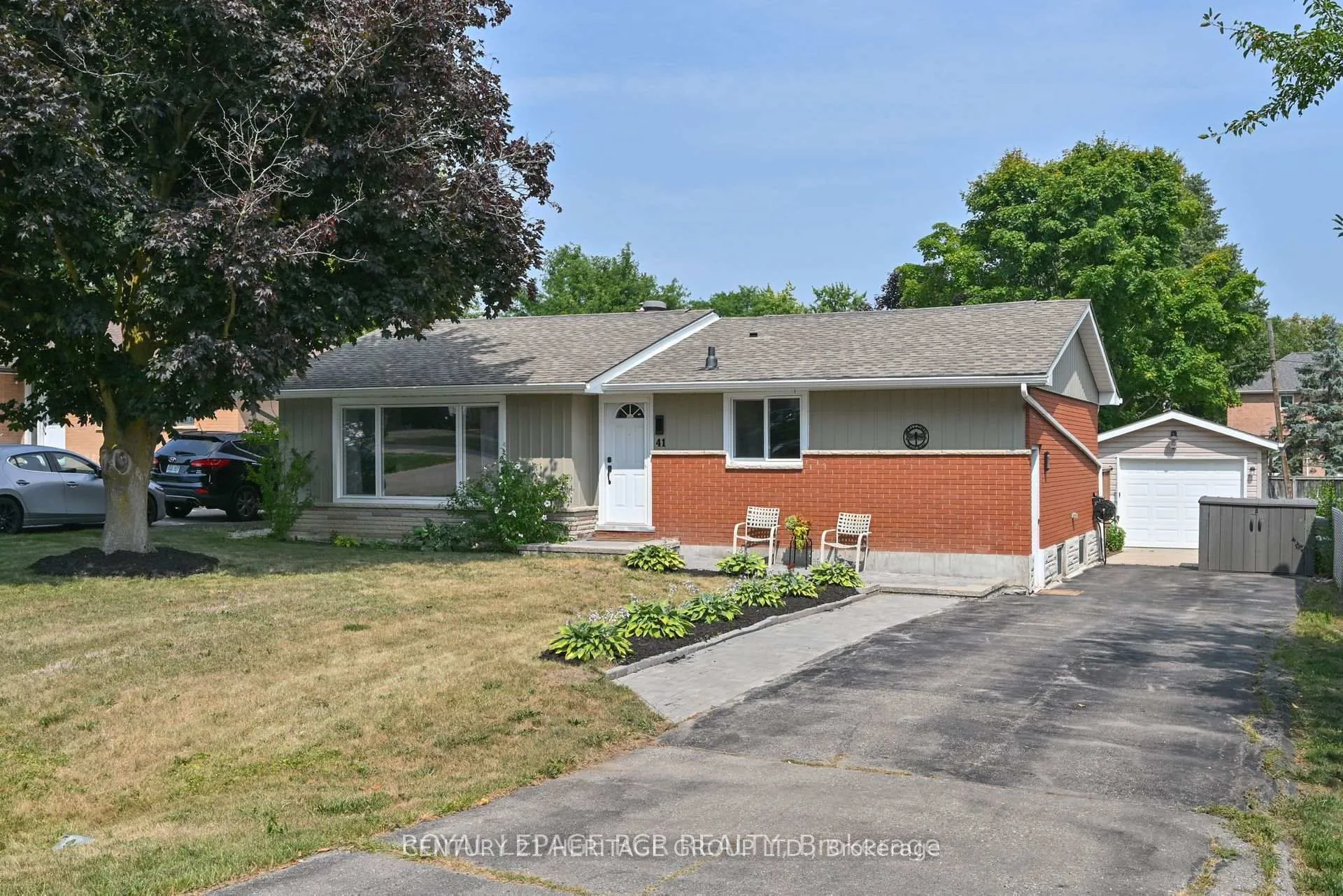Photo 1 of 41 Evans Road, New Tecumseth, Alliston — HOMEH