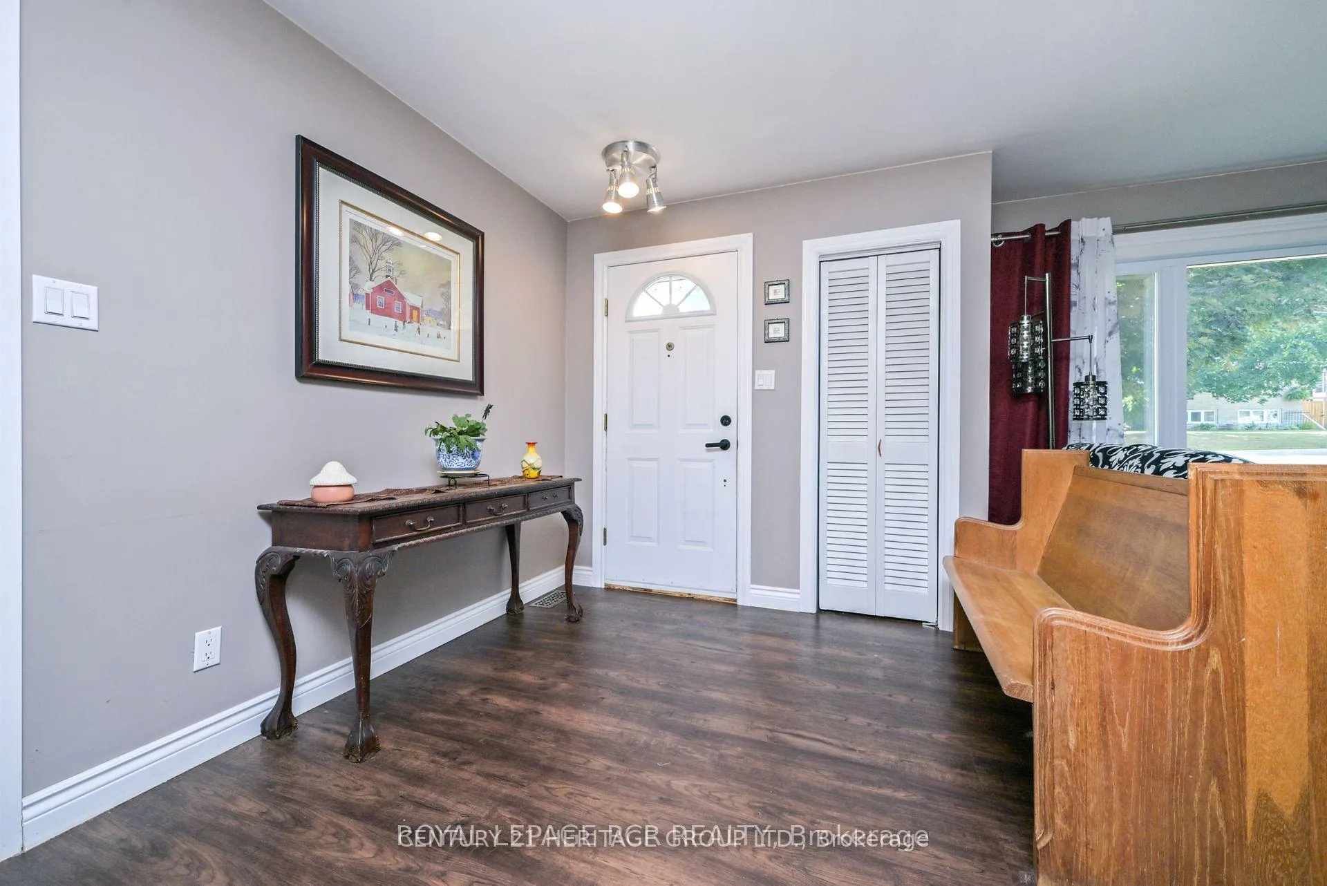 Photo 3 of 41 Evans Road, New Tecumseth, Alliston — HOMEH