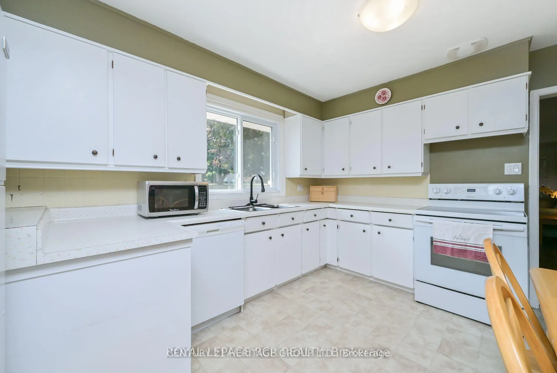 Photo 6 of 41 Evans Road, New Tecumseth, Alliston — HOMEH