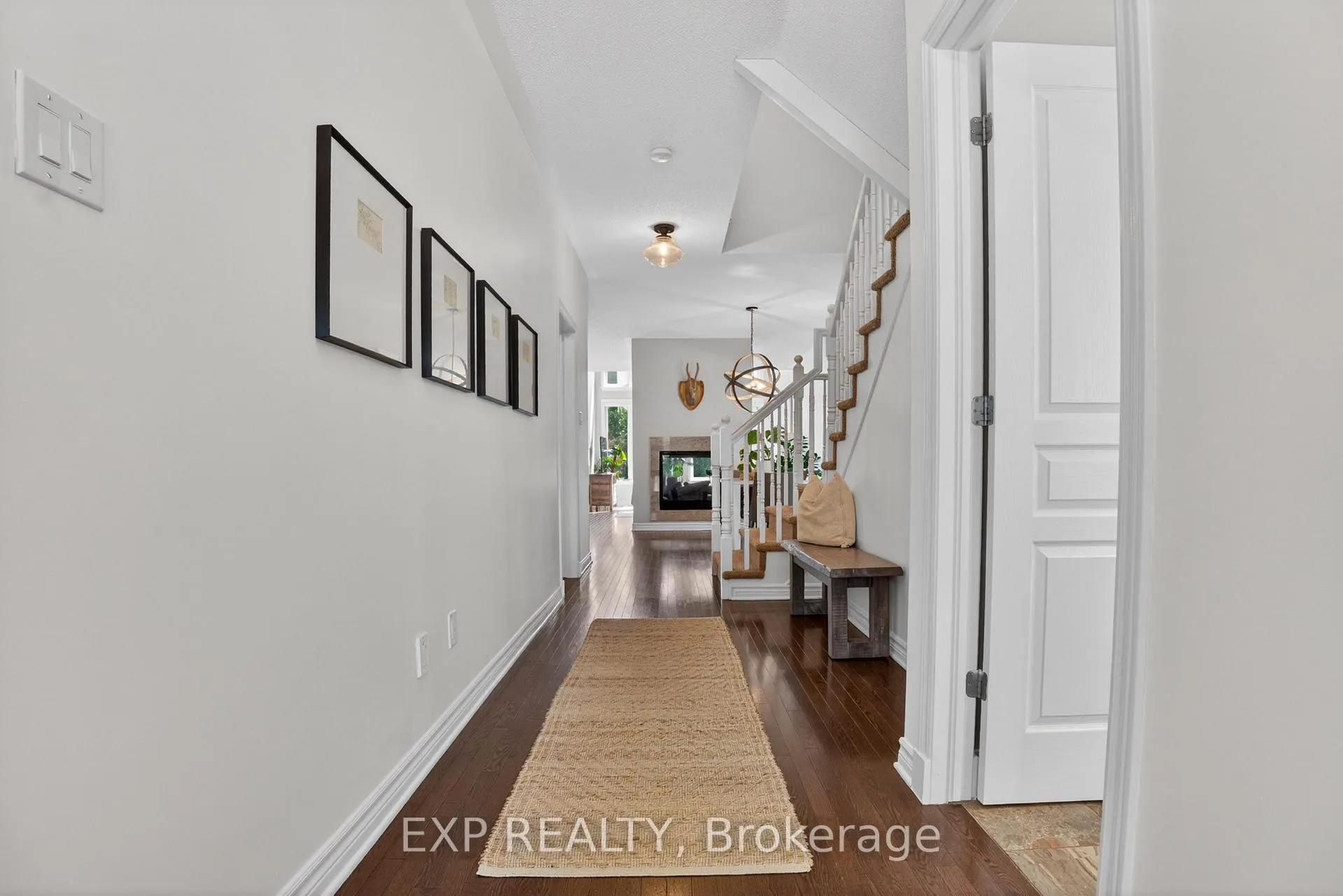 Photo 2 of 206 Mareth Way, Ottawa, Riverside South/Gloucester Glen — HOMEH