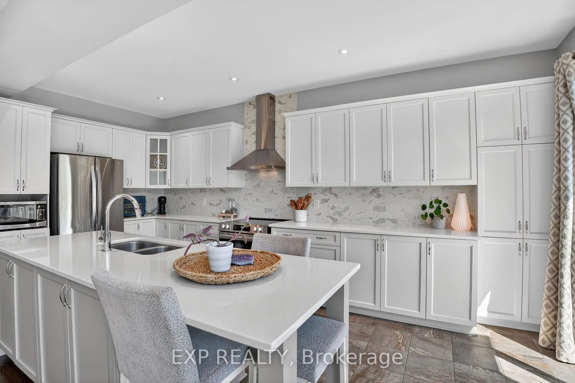 Photo 13 of 206 Mareth Way, Ottawa, Riverside South/Gloucester Glen — HOMEH