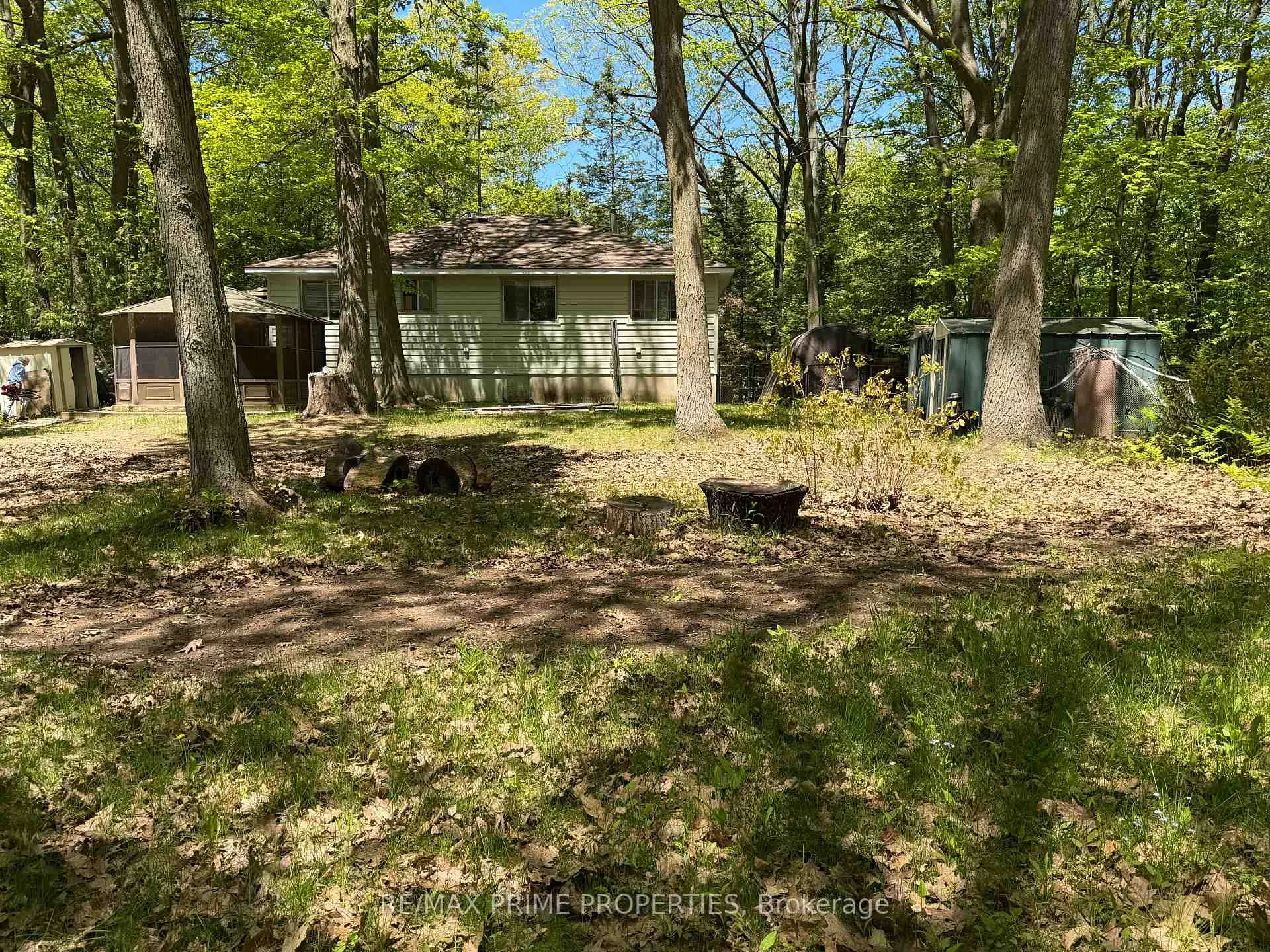 Photo 1 of 187 Frederick Drive, Wasaga Beach — HOMEH