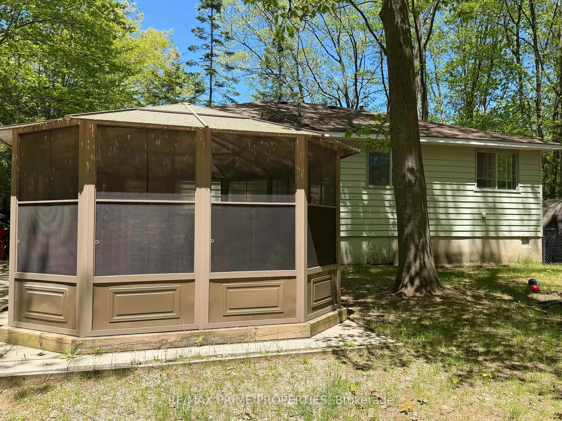 Photo 10 of 187 Frederick Drive, Wasaga Beach — HOMEH
