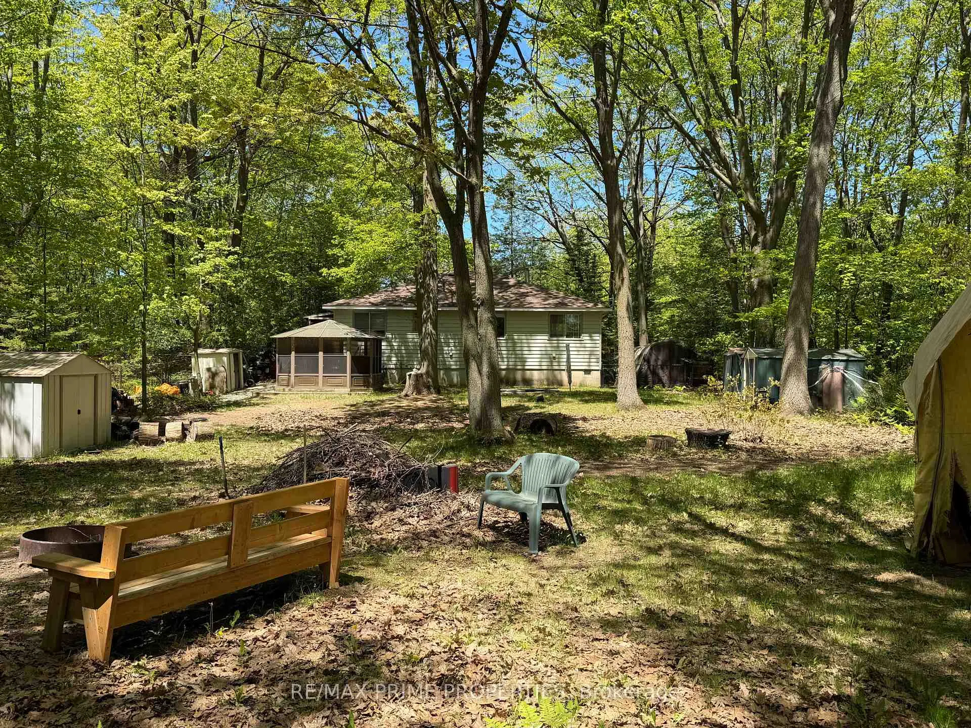 Photo 4 of 187 Frederick Drive, Wasaga Beach — HOMEH