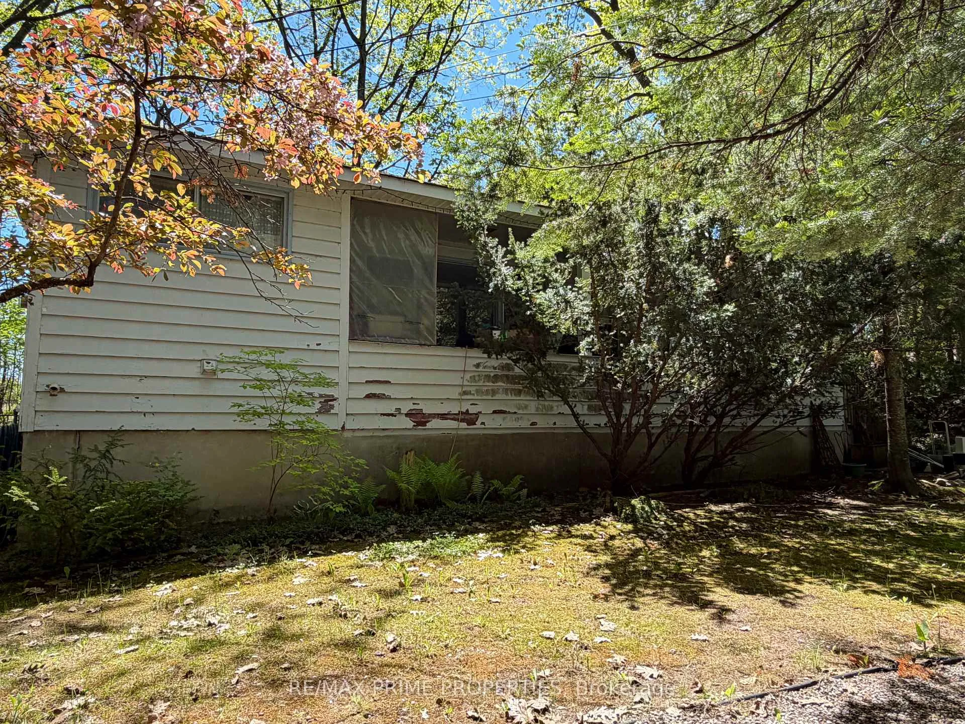 Photo 3 of 187 Frederick Drive, Wasaga Beach — HOMEH