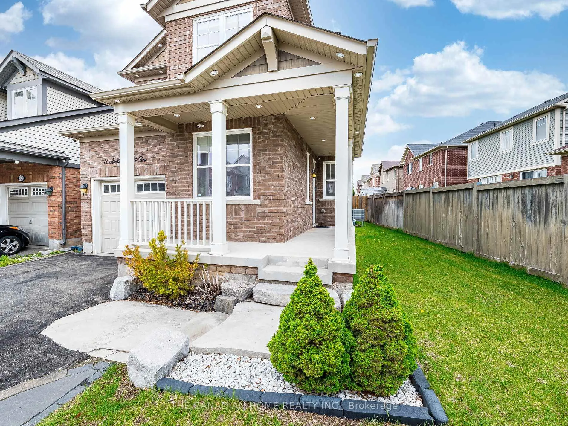 Photo 4 of 3 Arkwright Drive, Brampton, Northwest Brampton — HOMEH