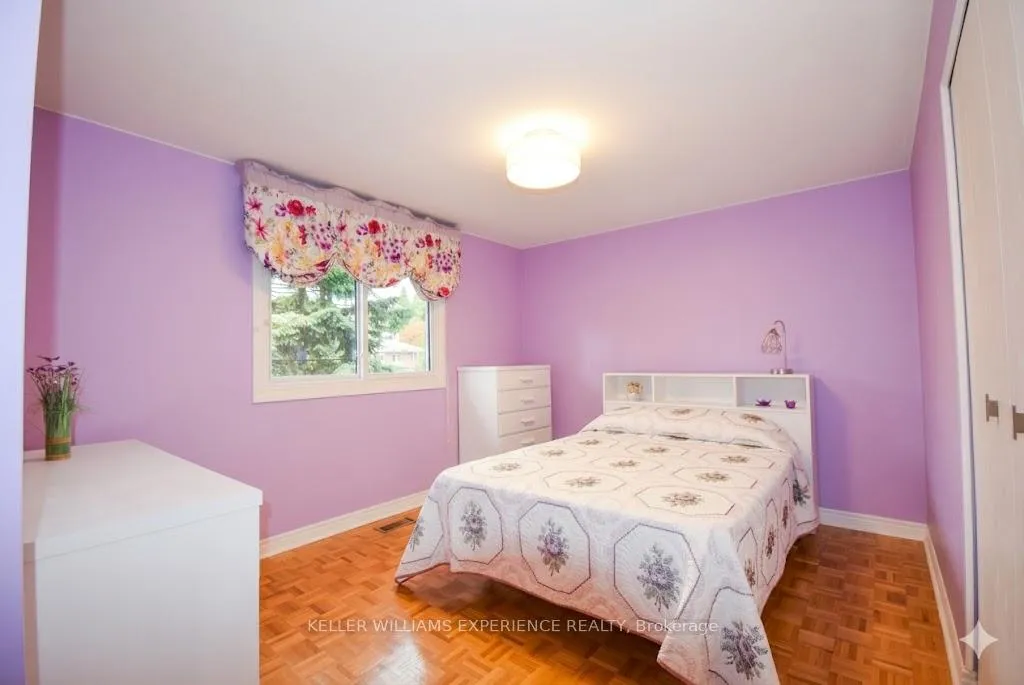 Photo 18 of 1290 Janisse Drive, Windsor — HOMEH