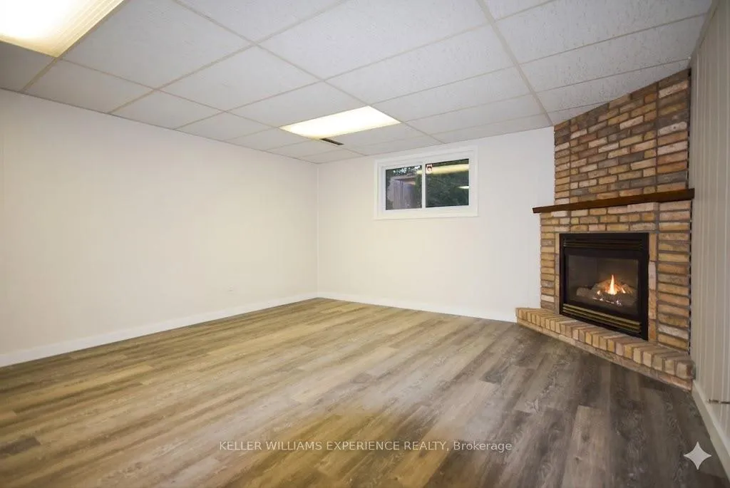 Photo 24 of 1290 Janisse Drive, Windsor — HOMEH