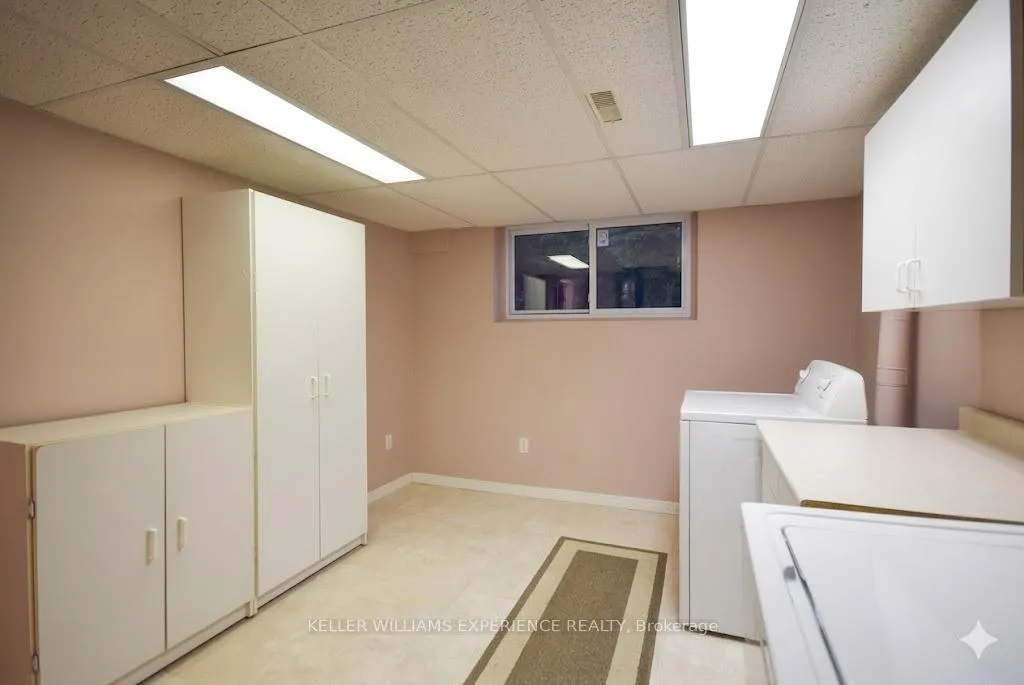 Photo 27 of 1290 Janisse Drive, Windsor — HOMEH