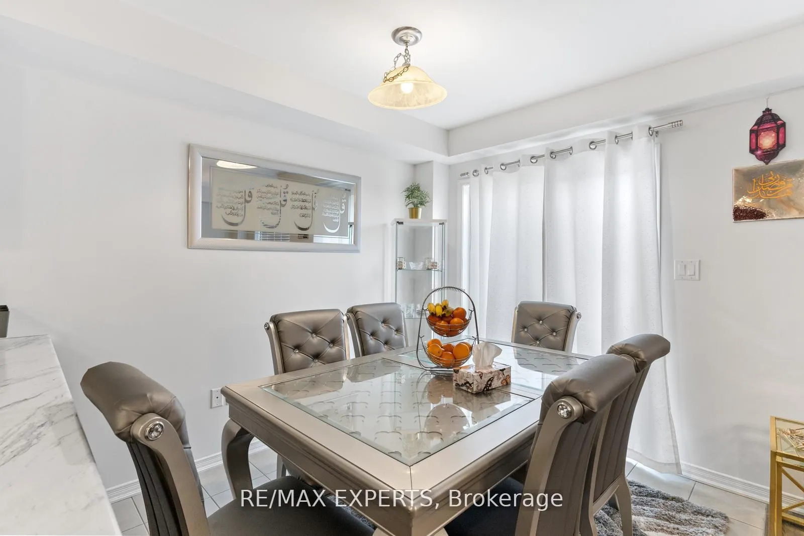 Photo 5 of 405 Pumpkin Pass, Hamilton, Binbrook — HOMEH